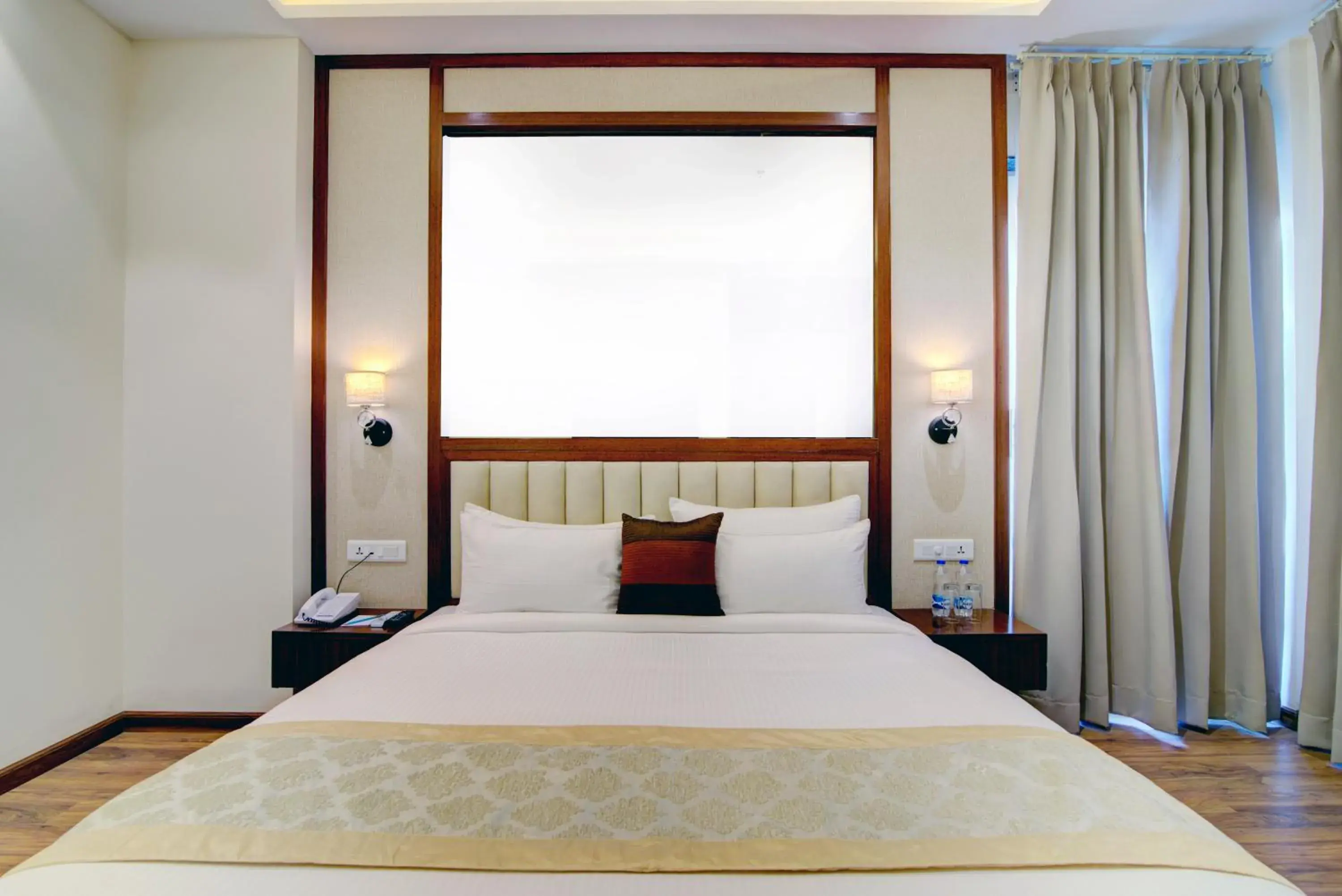 Standard Room - single occupancy - 15% discount on F&B, 03 Hours early check-in and 03 Hours late check-out (Subject to Availability), Free Drop to Golden Temple Once During the Stay and Evening Tea - Coffee with Cookies in Amritara Sadka Amritsar Standard Room - single occupancy - 15% discount on F&B, 03 Hours early check-in and 03 Hours late check-out (Subject to Availability), Free Drop to Golden Temple Once During the Stay and Evening Tea - Coffee with Cookies in Amritara Sadka Amritsar