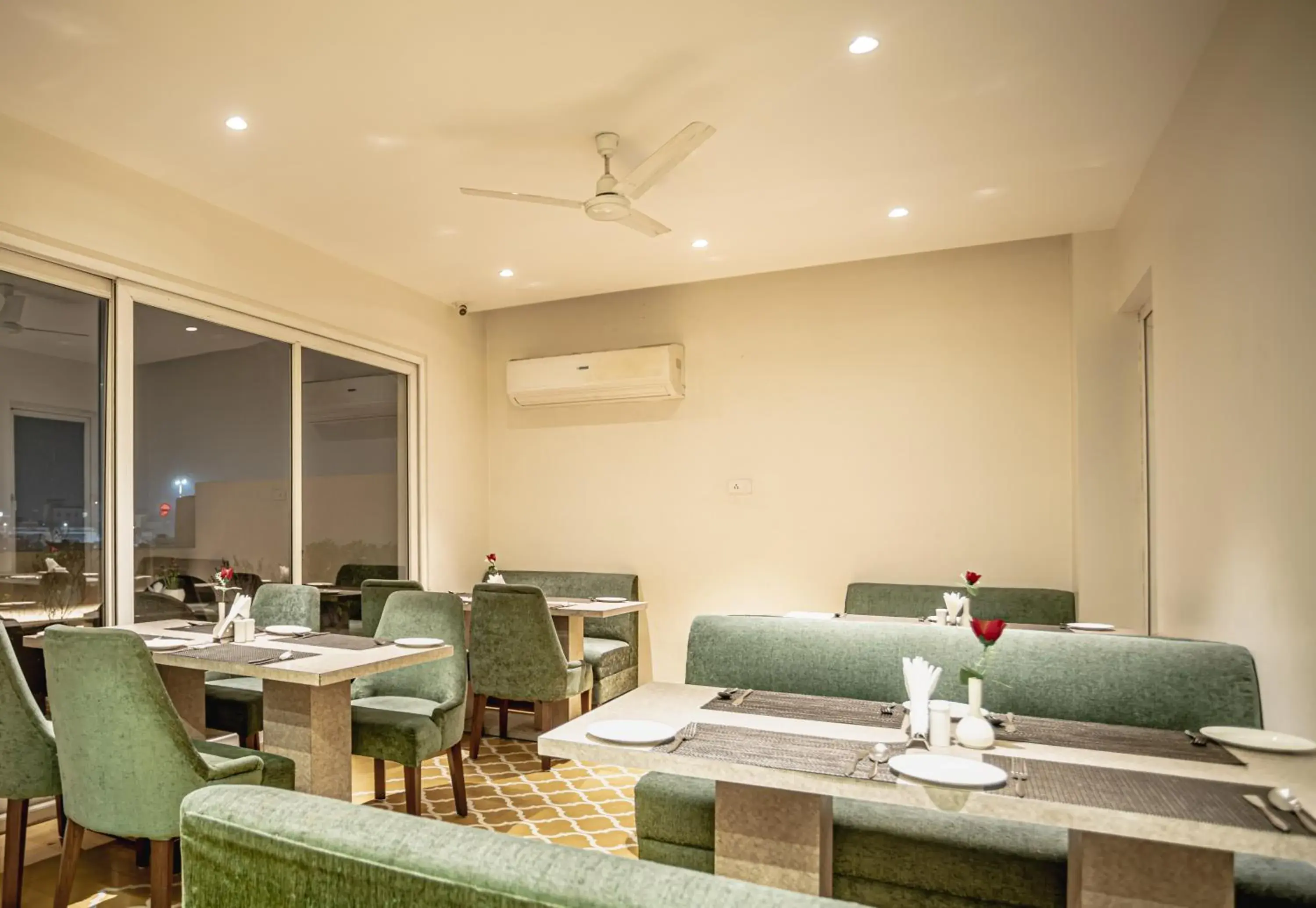 Restaurant/places to eat in Amritara Sadka Amritsar Restaurant/places to eat in Amritara Sadka Amritsar