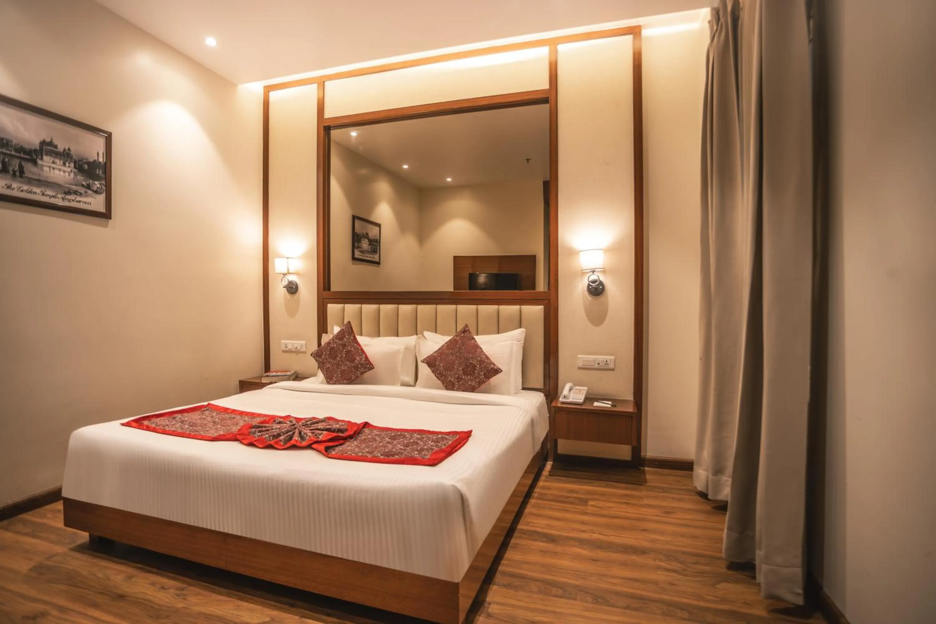 Bed in Amritara Sadka Amritsar