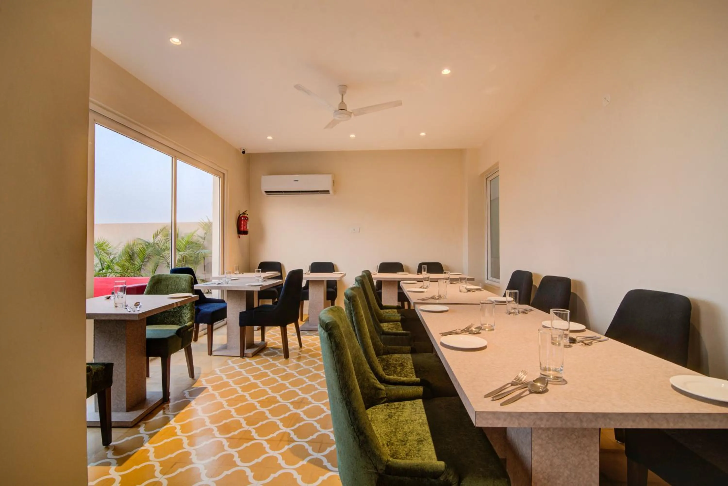 Restaurant/places to eat in Amritara Sadka Amritsar