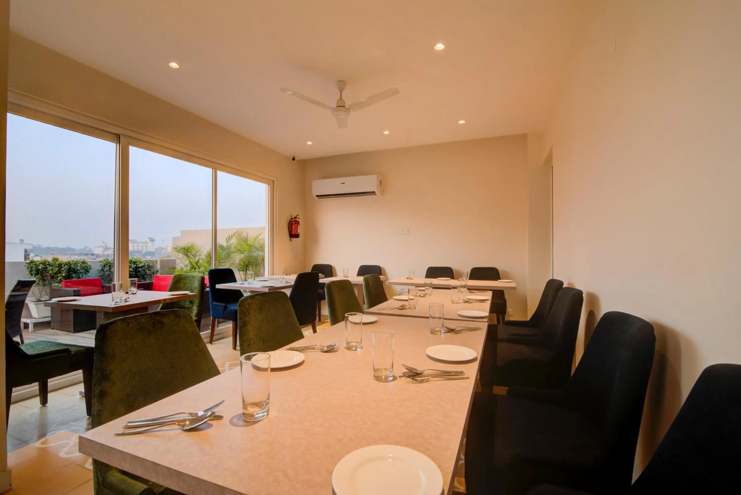 Restaurant/places to eat in Amritara Sadka Amritsar