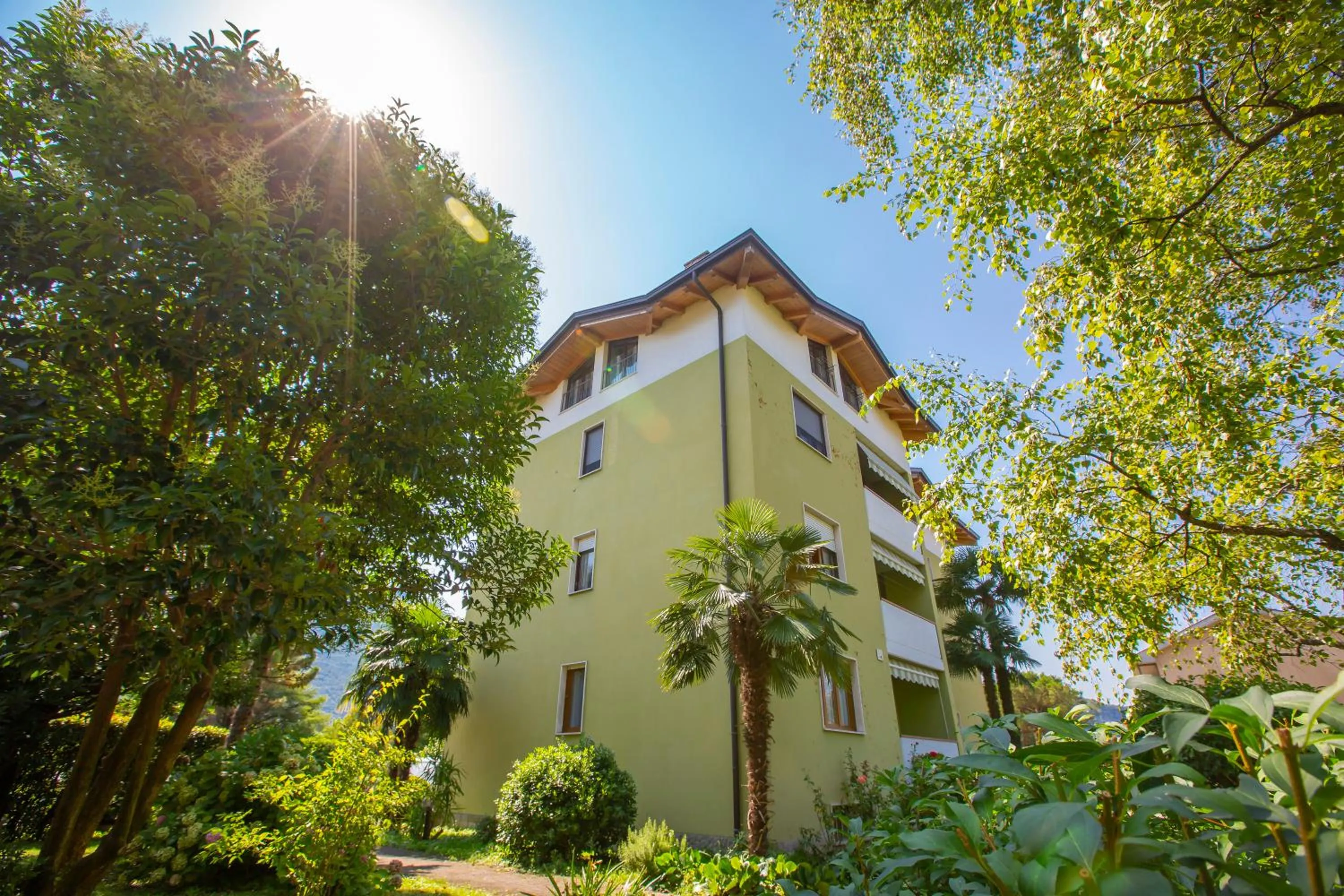 Property building in Bella Arco Apartment - Happy Rentals