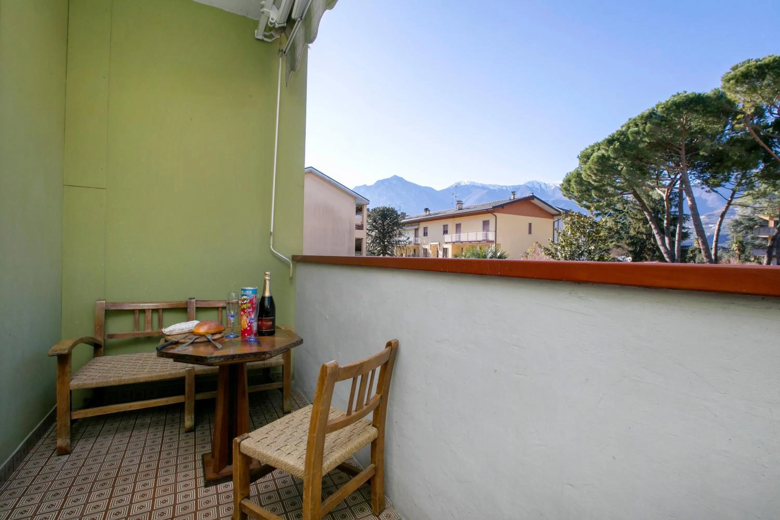 Balcony/Terrace in Bella Arco Apartment - Happy Rentals