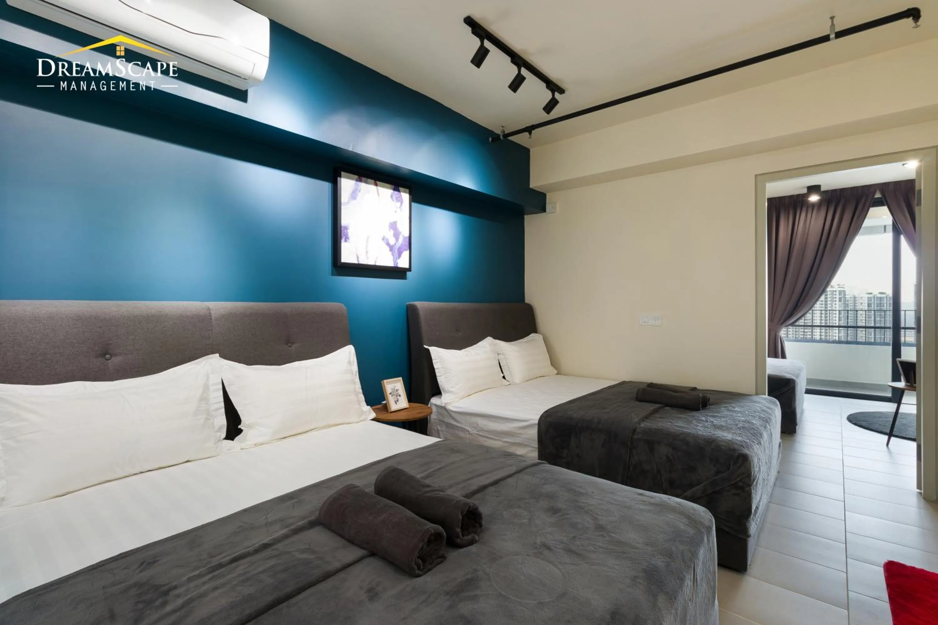 Bedroom, Bed in Tamarind Suite by DreamScape