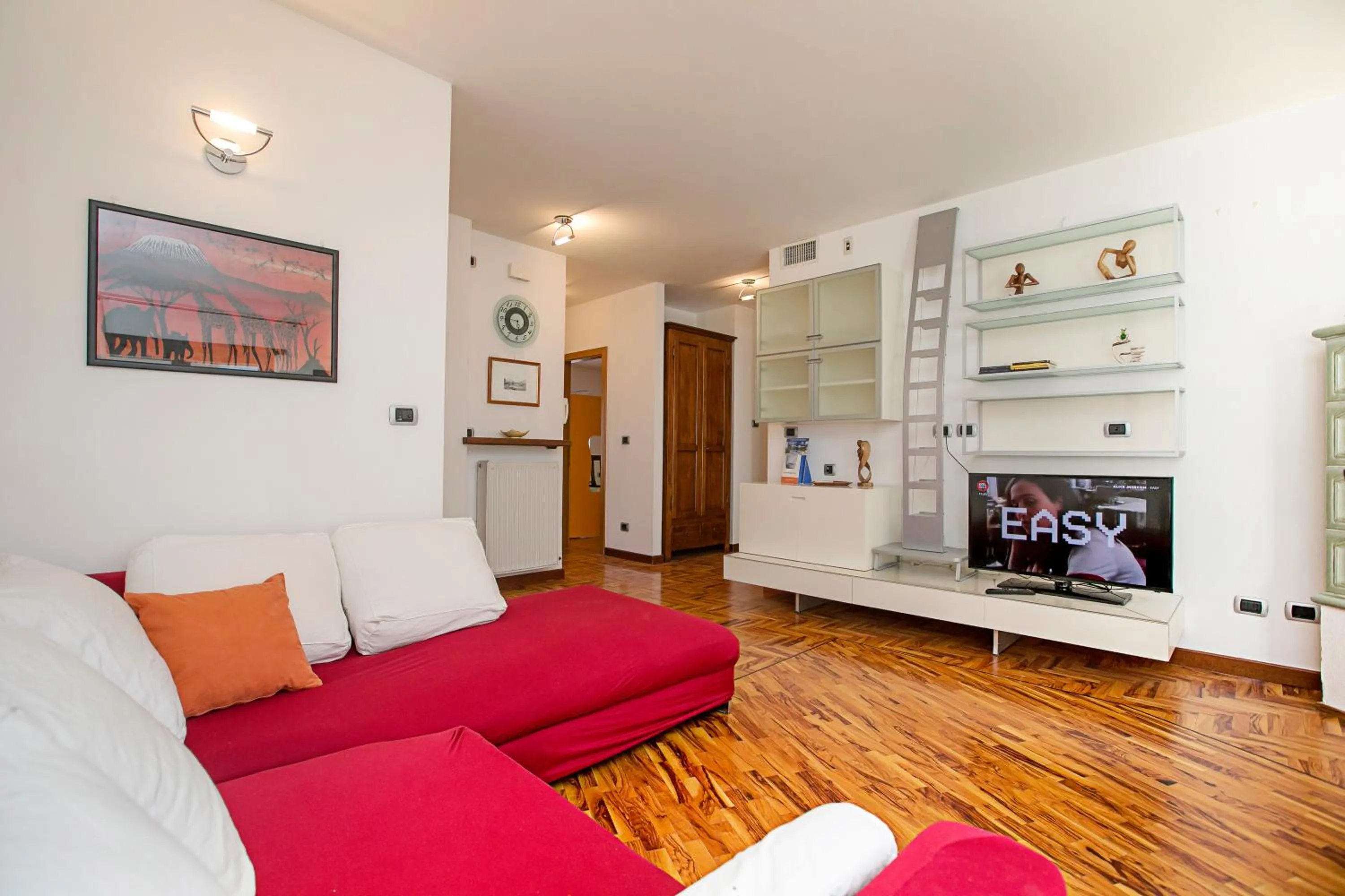 Living room in Paulie Apartment - Happy Rentals