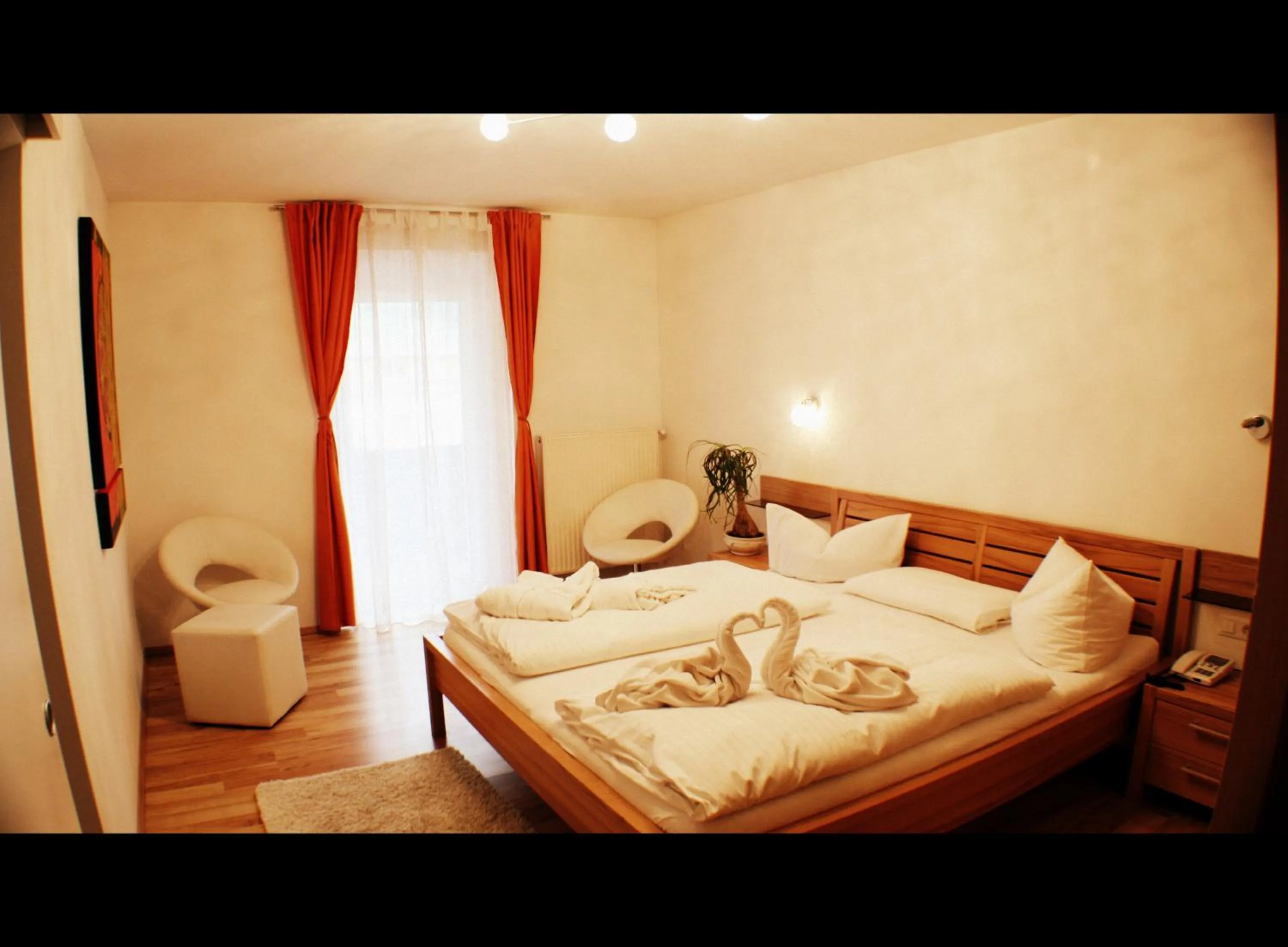 Day, Bed in Hotel Etschquelle