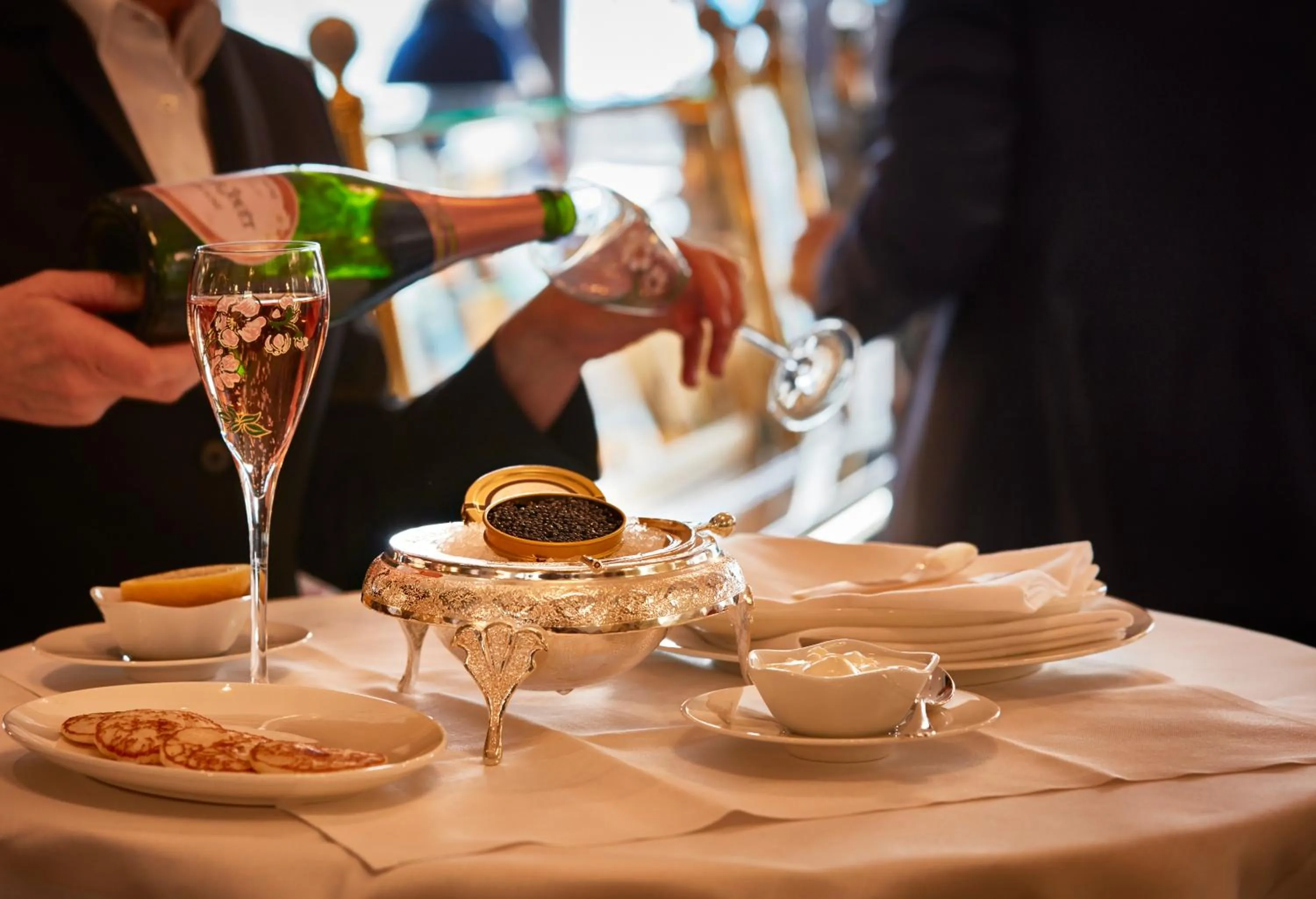 Food and drinks in The Dufour by Hotel Schweizerhof Zürich