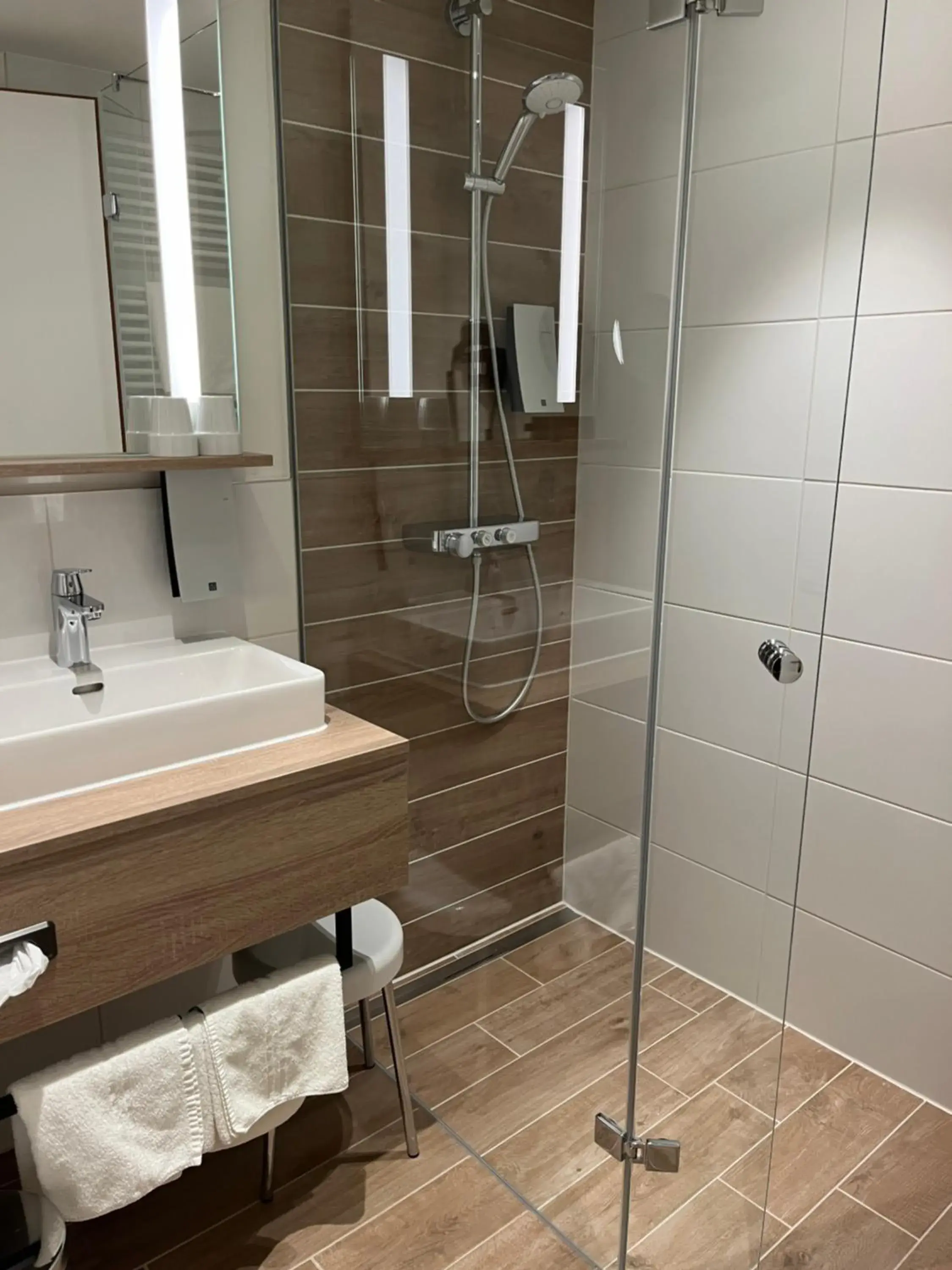 Comfort Double Room 1st and 2nd floor in Flair Park Hotel Ilshofen Comfort Double Room 1st and 2nd floor in Flair Park Hotel Ilshofen