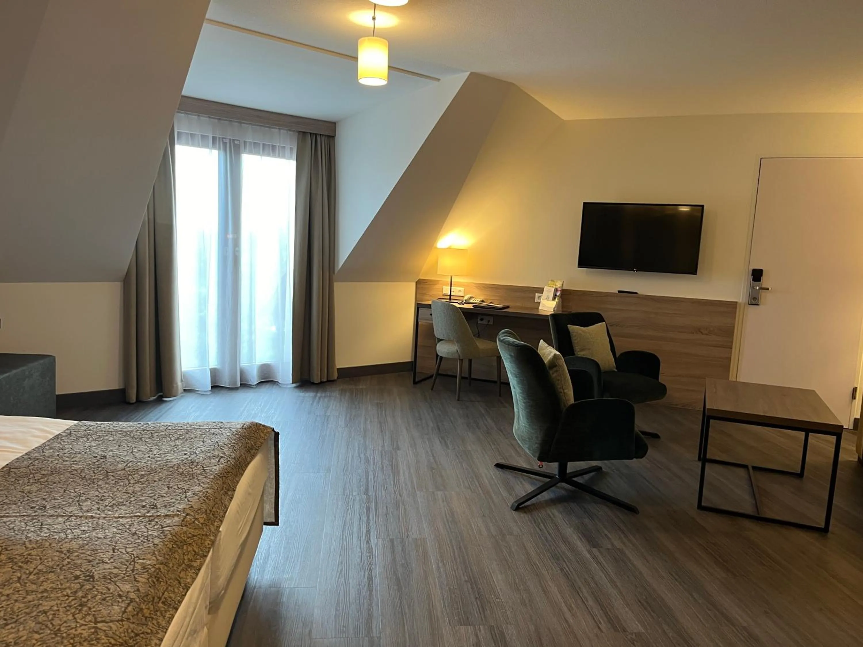 Photo of the whole room, Bed in Flair Park Hotel Ilshofen