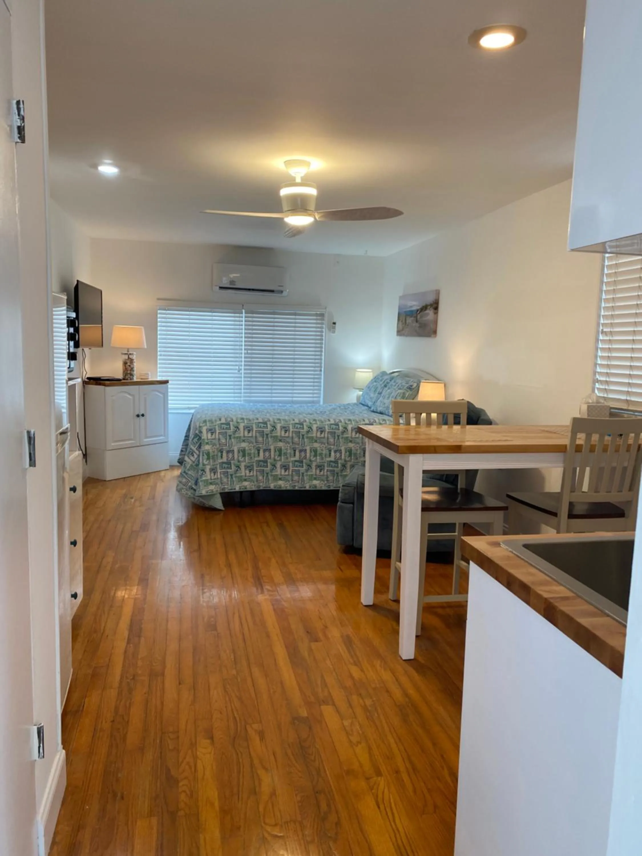 Twins Inn & Apartments