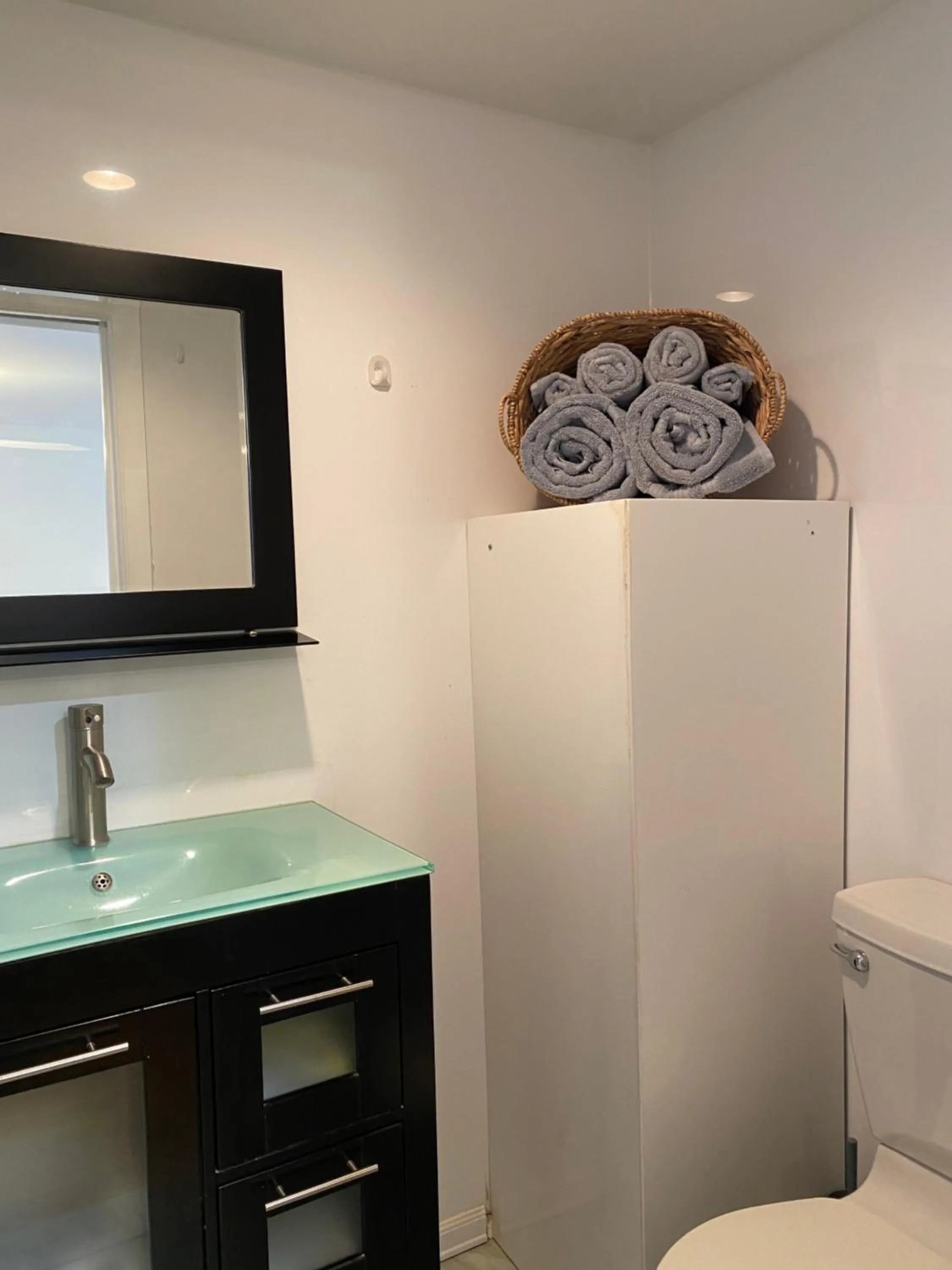 Twins Inn & Apartments