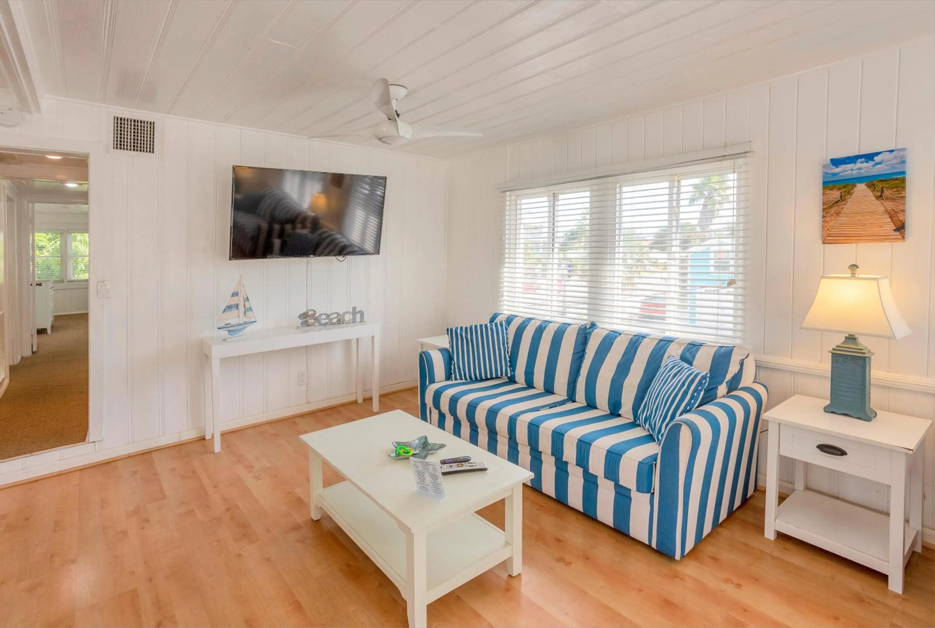 TV and multimedia in Twins Inn & Apartments