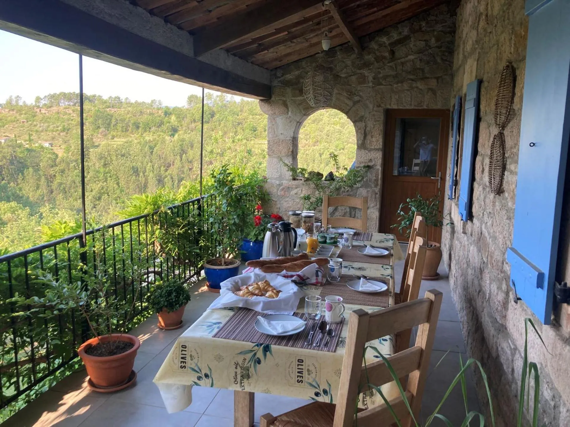 Breakfast in Mas de la Giralde - B&B