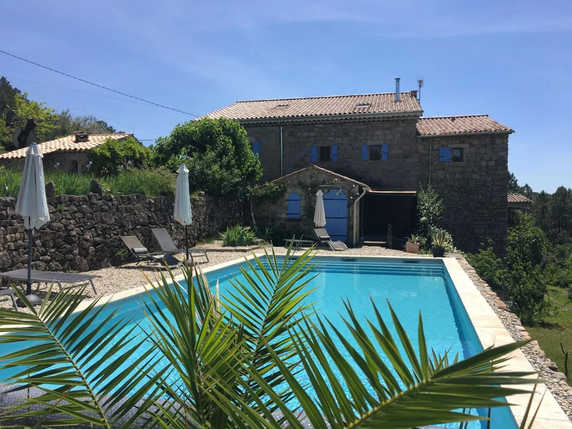 Swimming pool in Mas de la Giralde - B&B