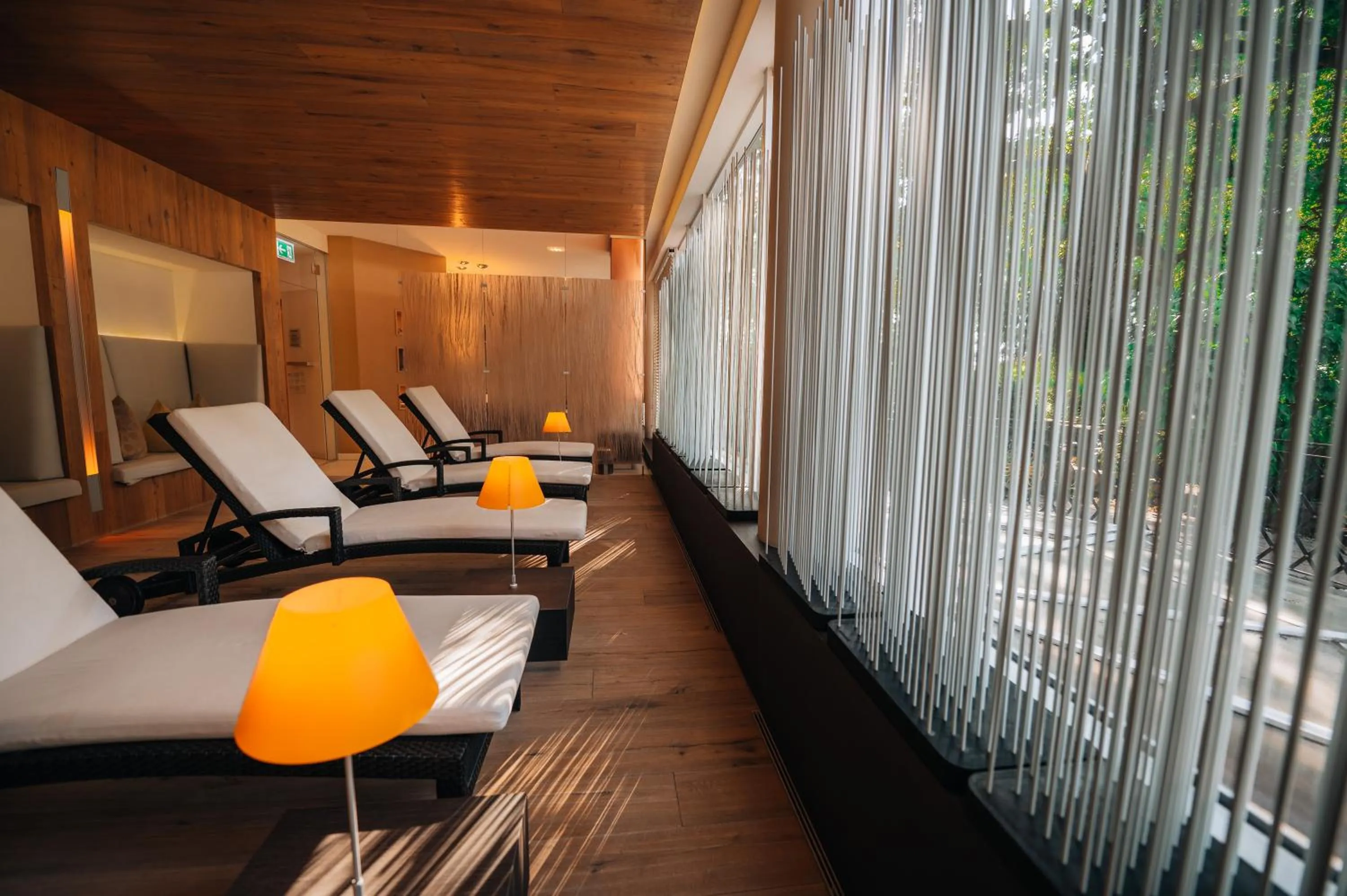 Spa and wellness centre/facilities in Steigenberger Hotel Der Sonnenhof