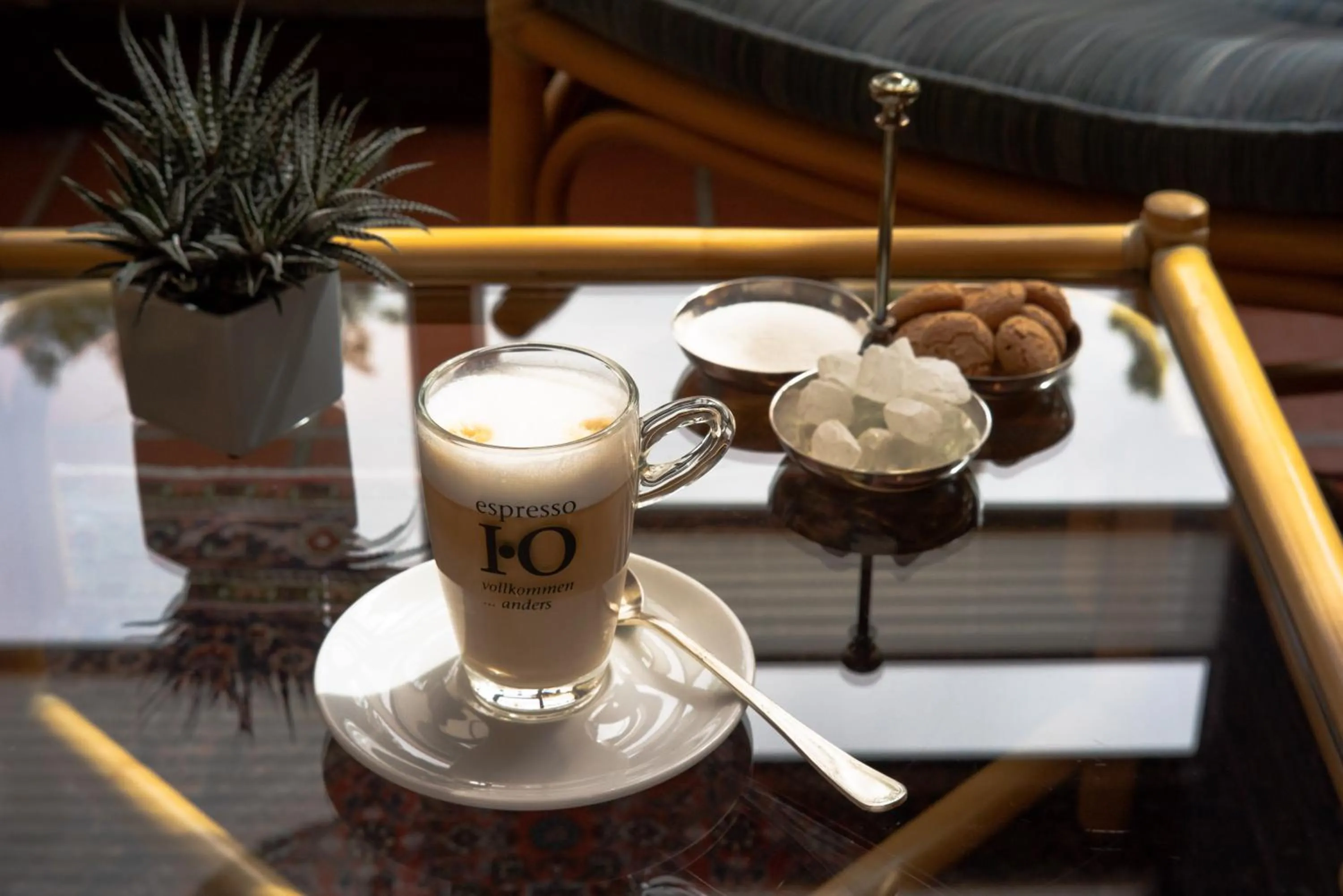 Coffee/tea facilities in Stadt-gut-Hotel Filderhotel