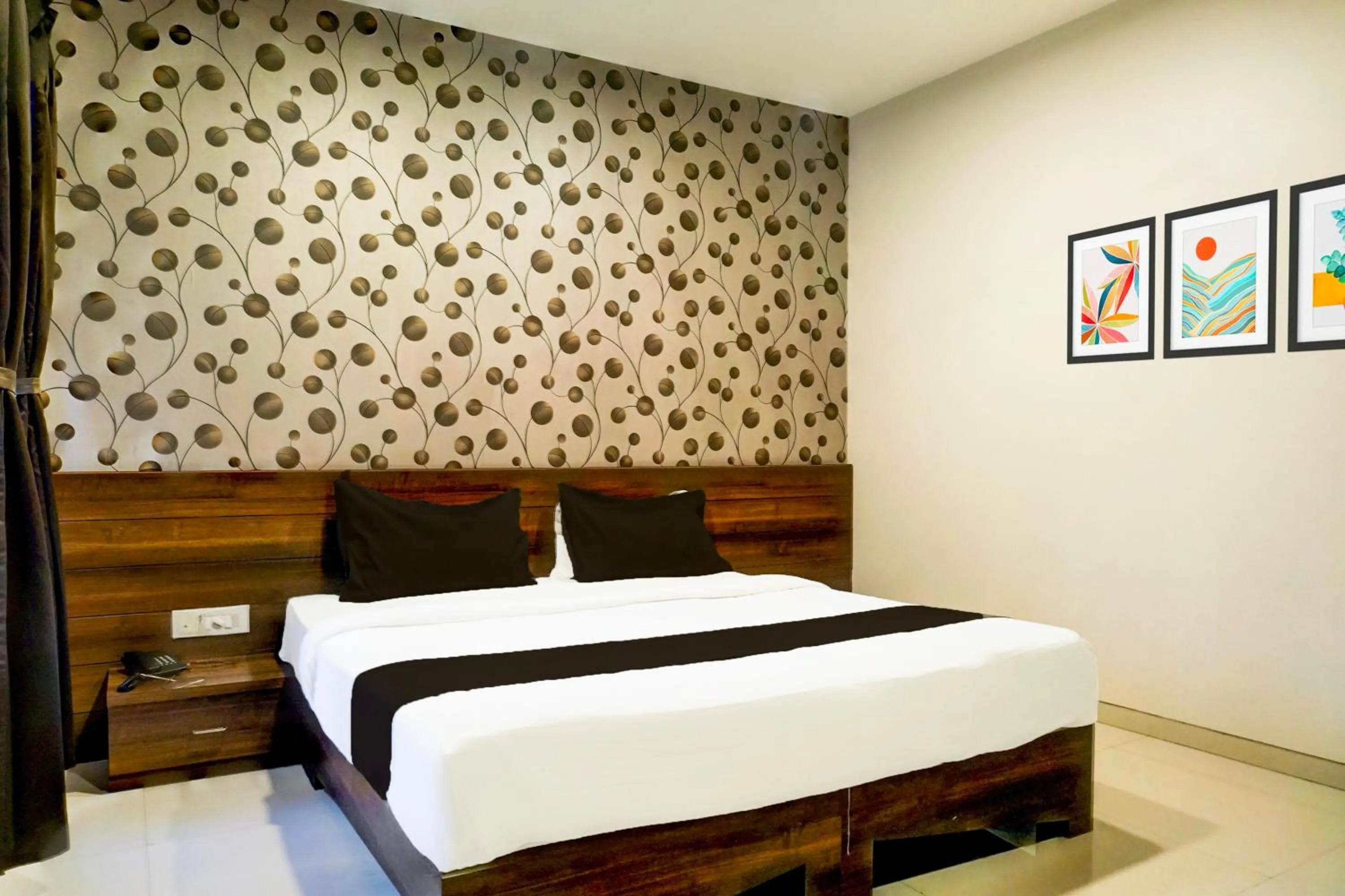 Bedroom, Bed in Super Townhouse Oak Viman Nagar Formerly Kuber Inn