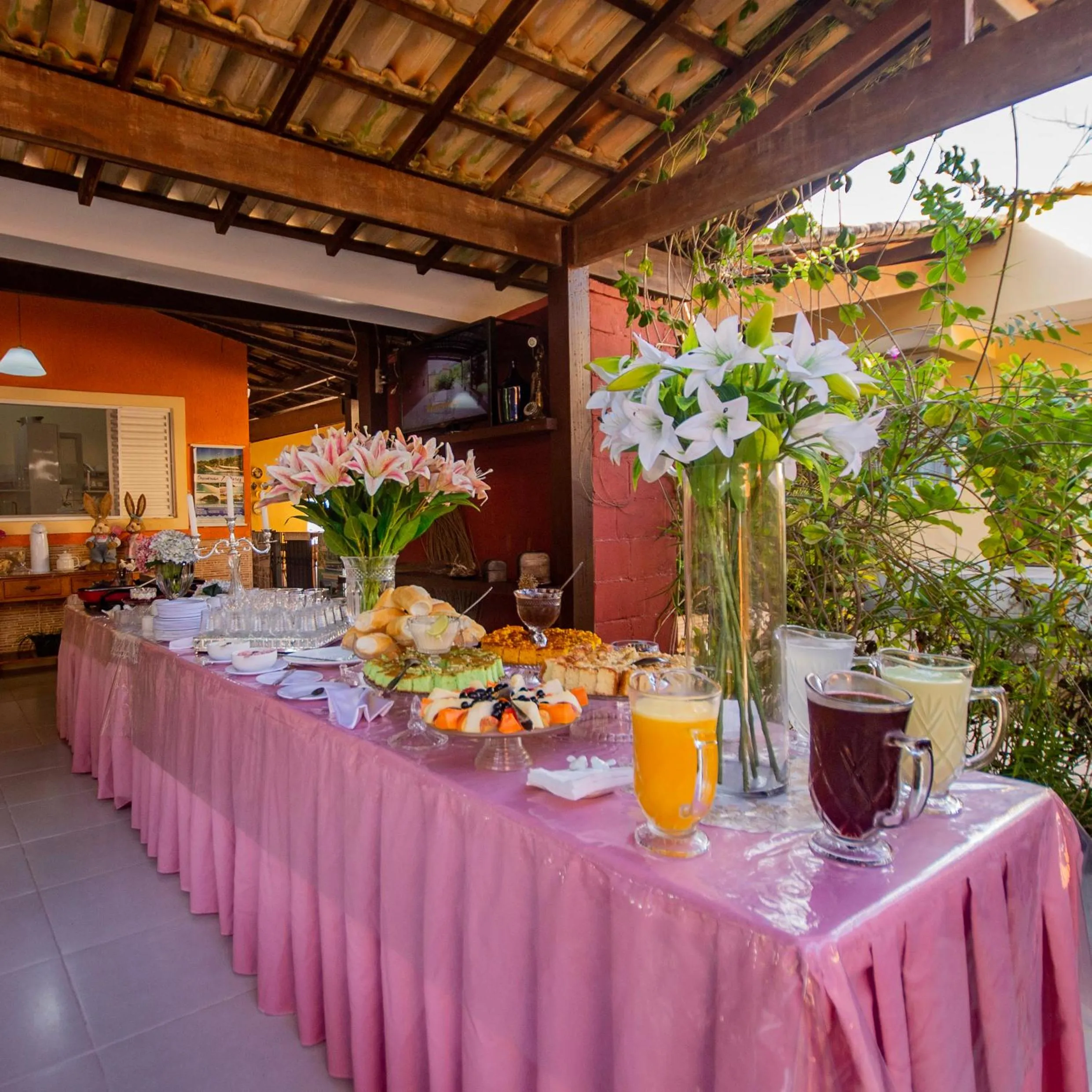 Food and drinks in Pousada Quatro Estações Paraty