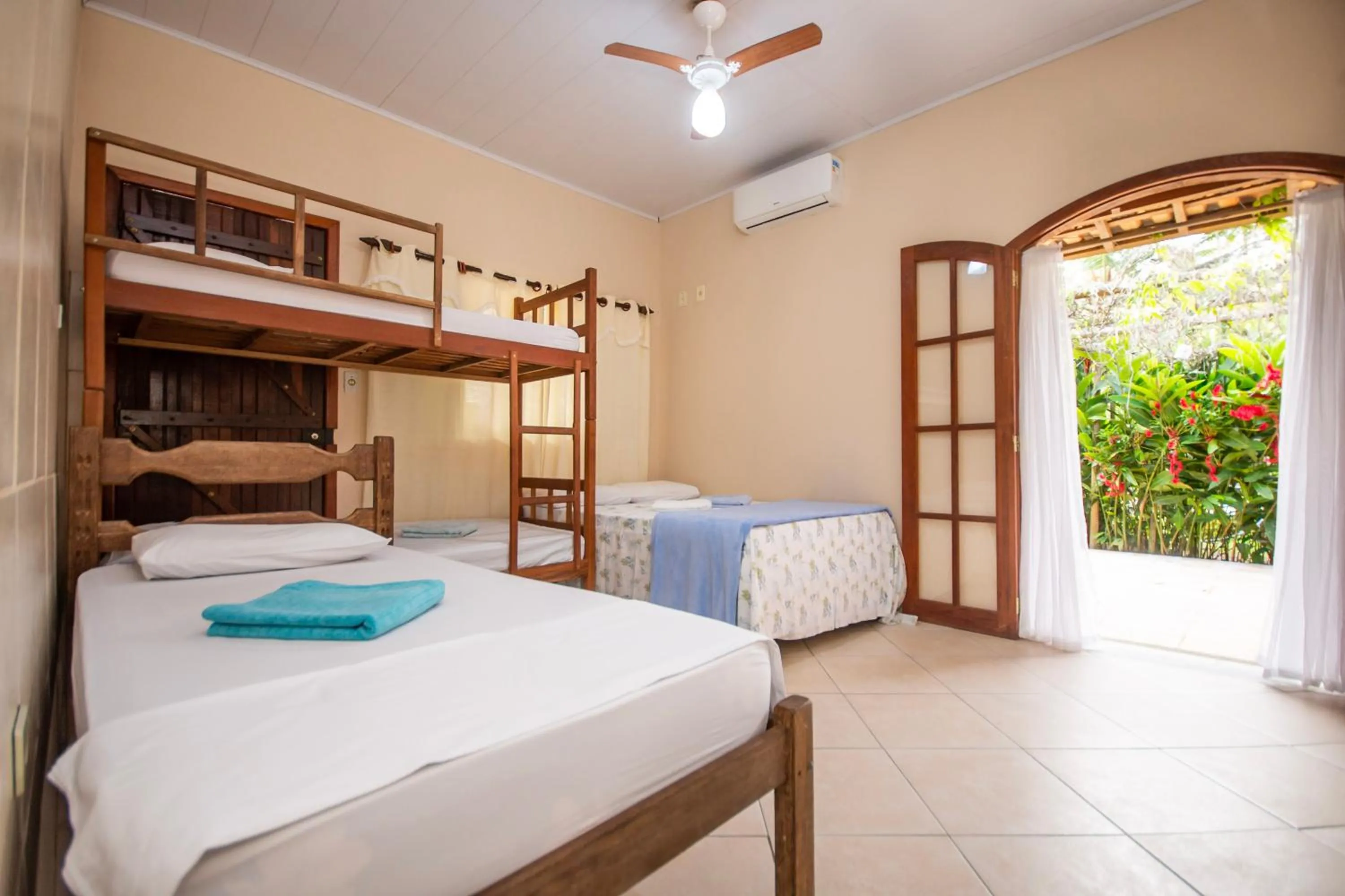 bunk bed, Bed in Pousada Quatro Estações Paraty