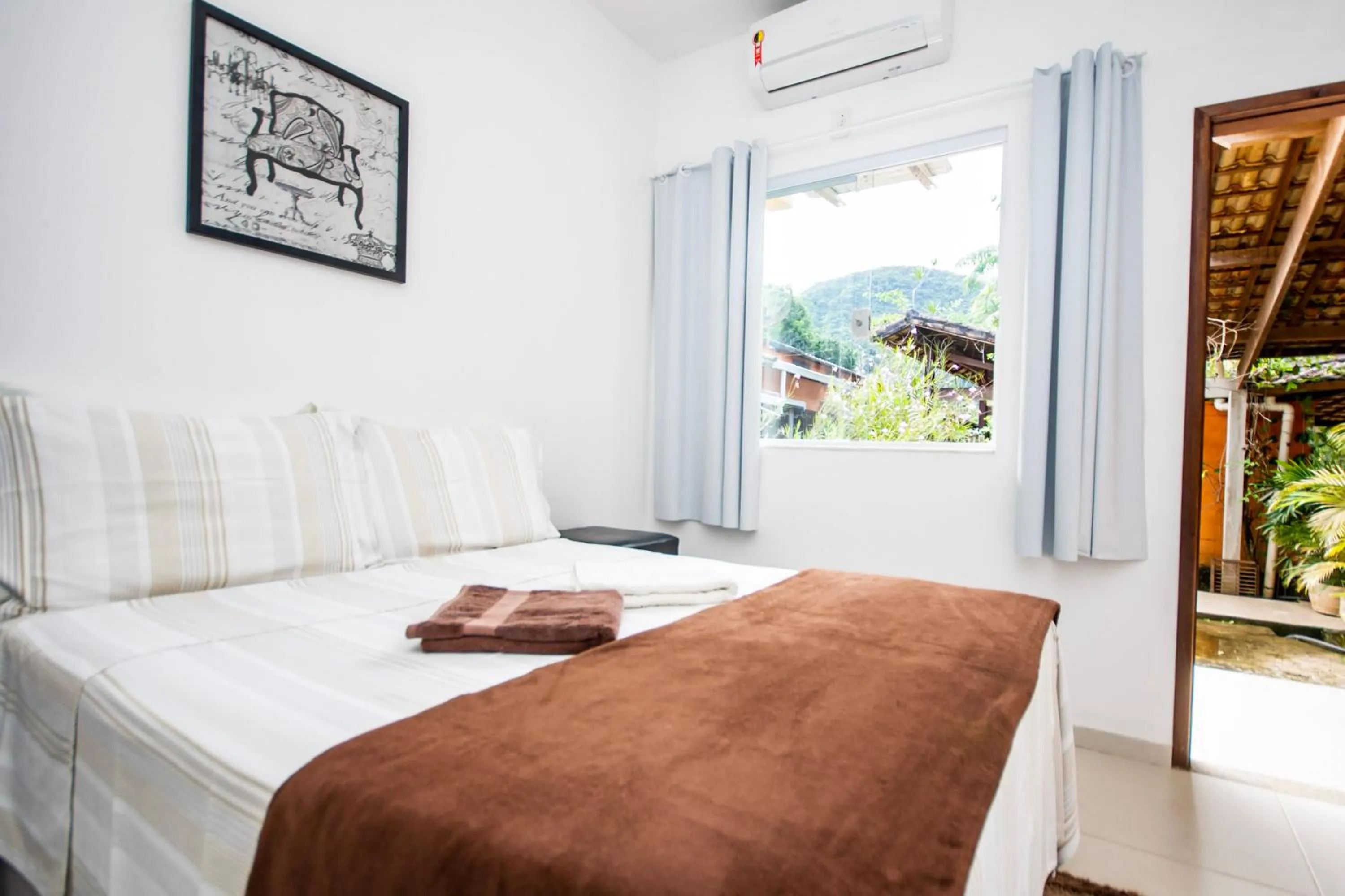 Nearby landmark, Bed in Pousada Quatro Estações Paraty