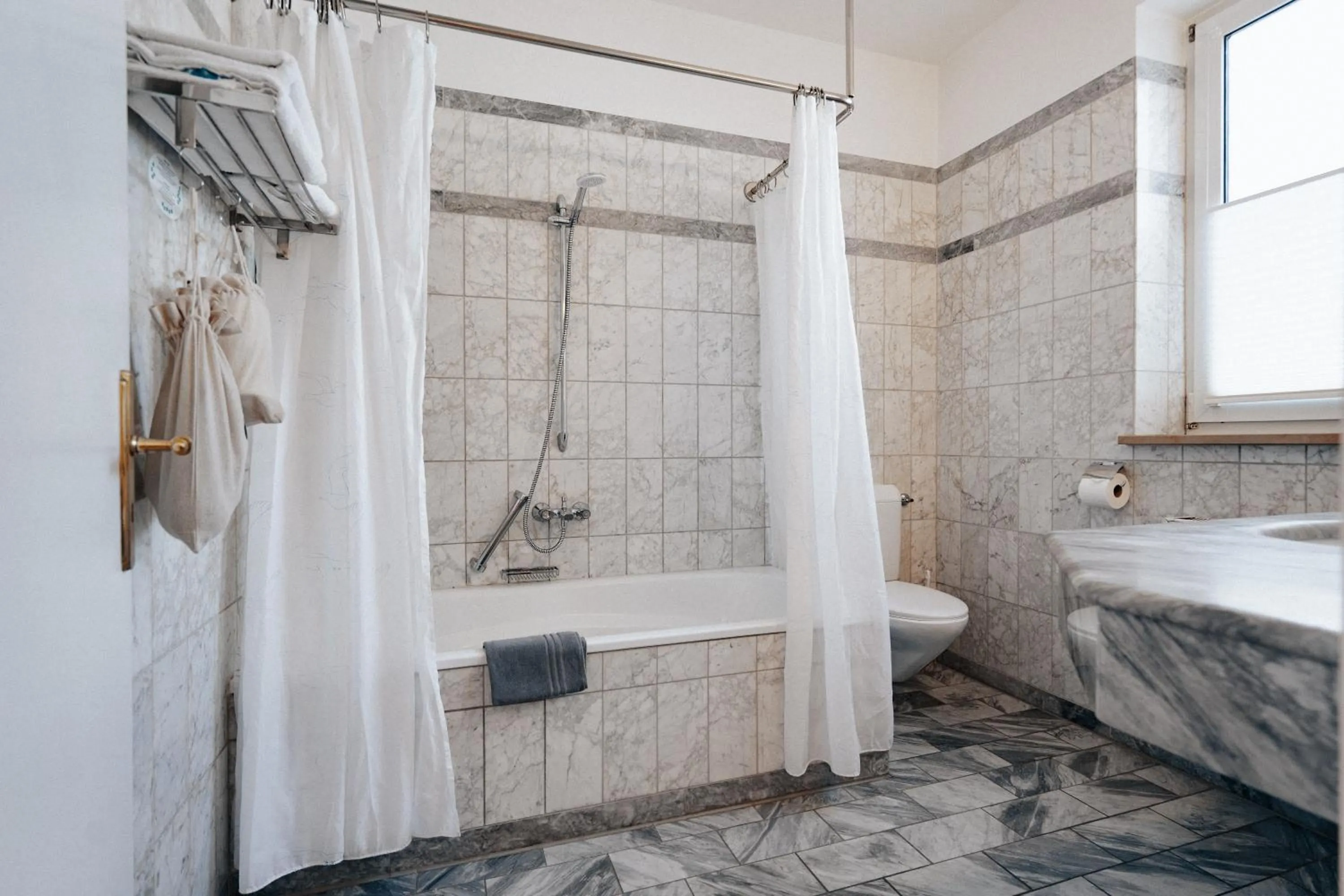 Bathroom in Hotel Fletzinger