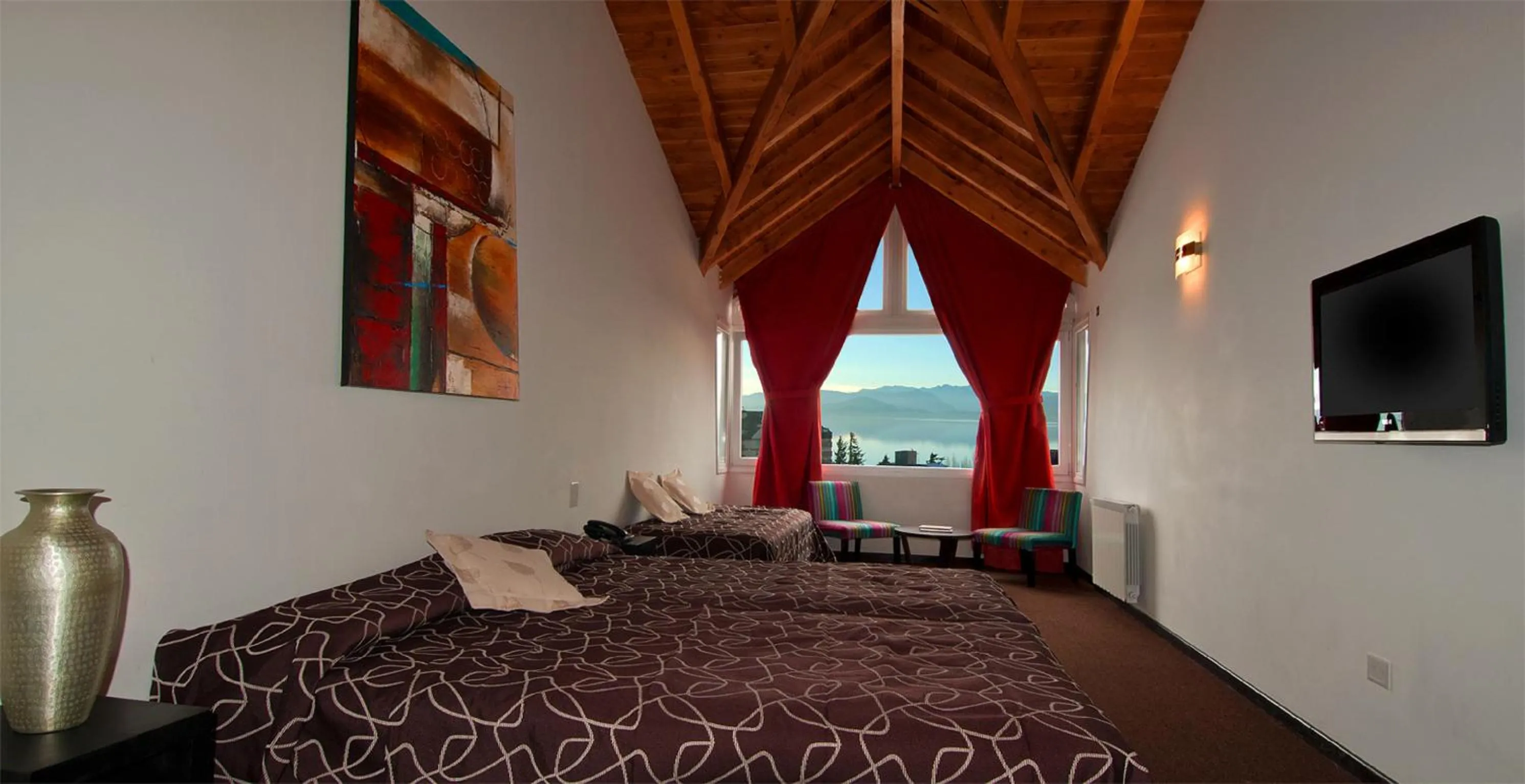Photo of the whole room, Bed in Hotel Kilton