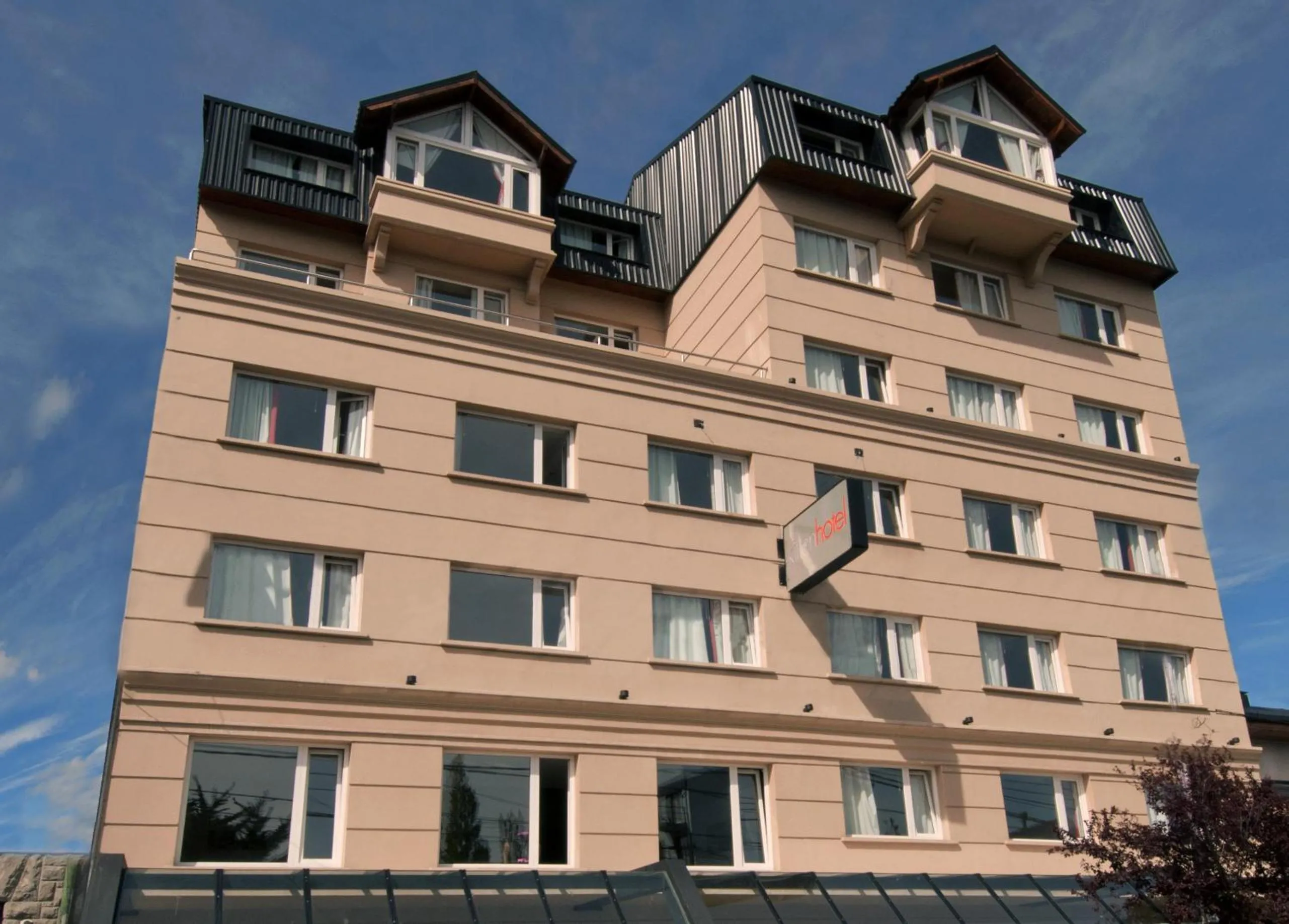 Facade/entrance in Hotel Kilton