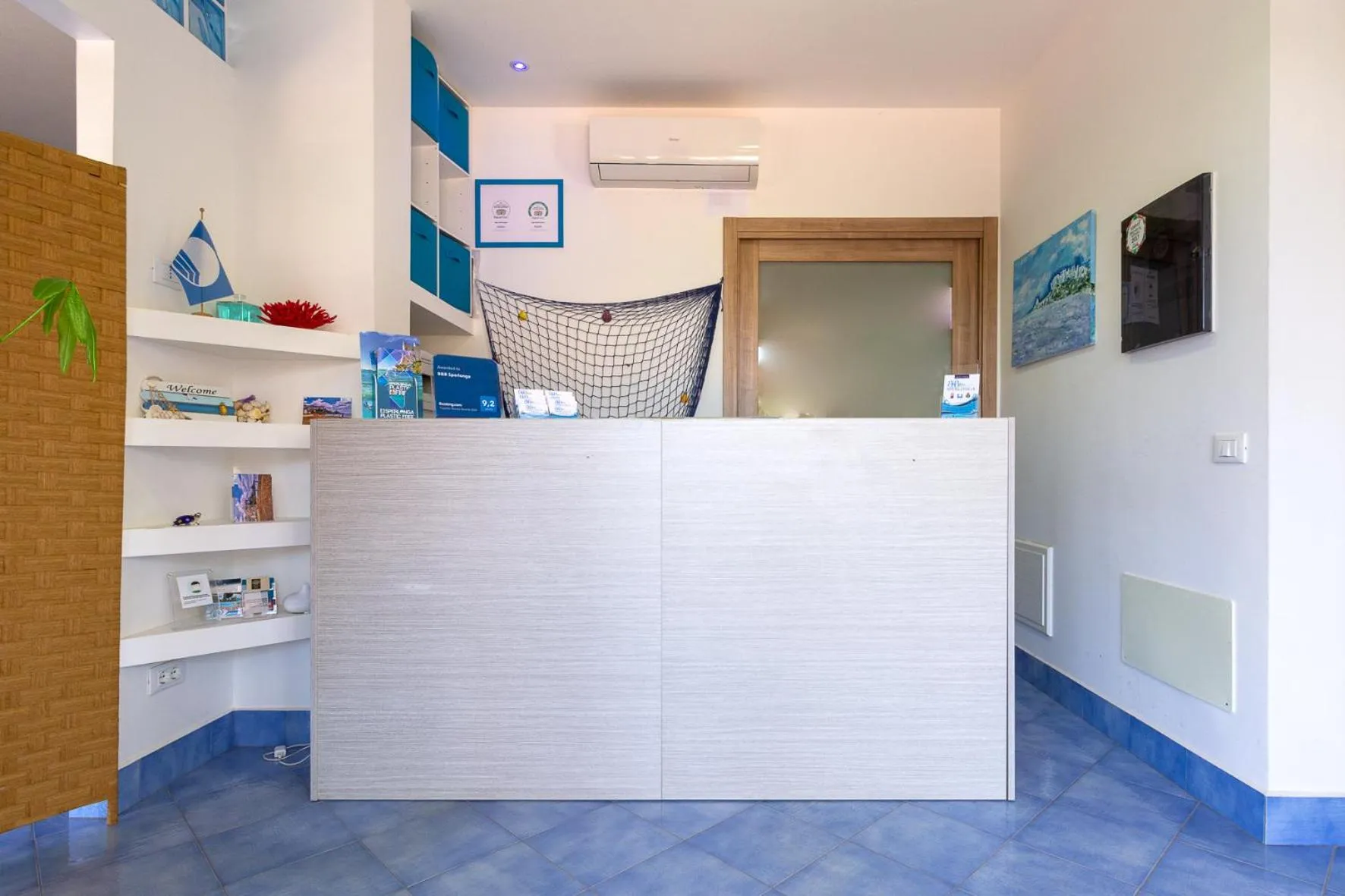 Lobby or reception in B&B Sperlonga