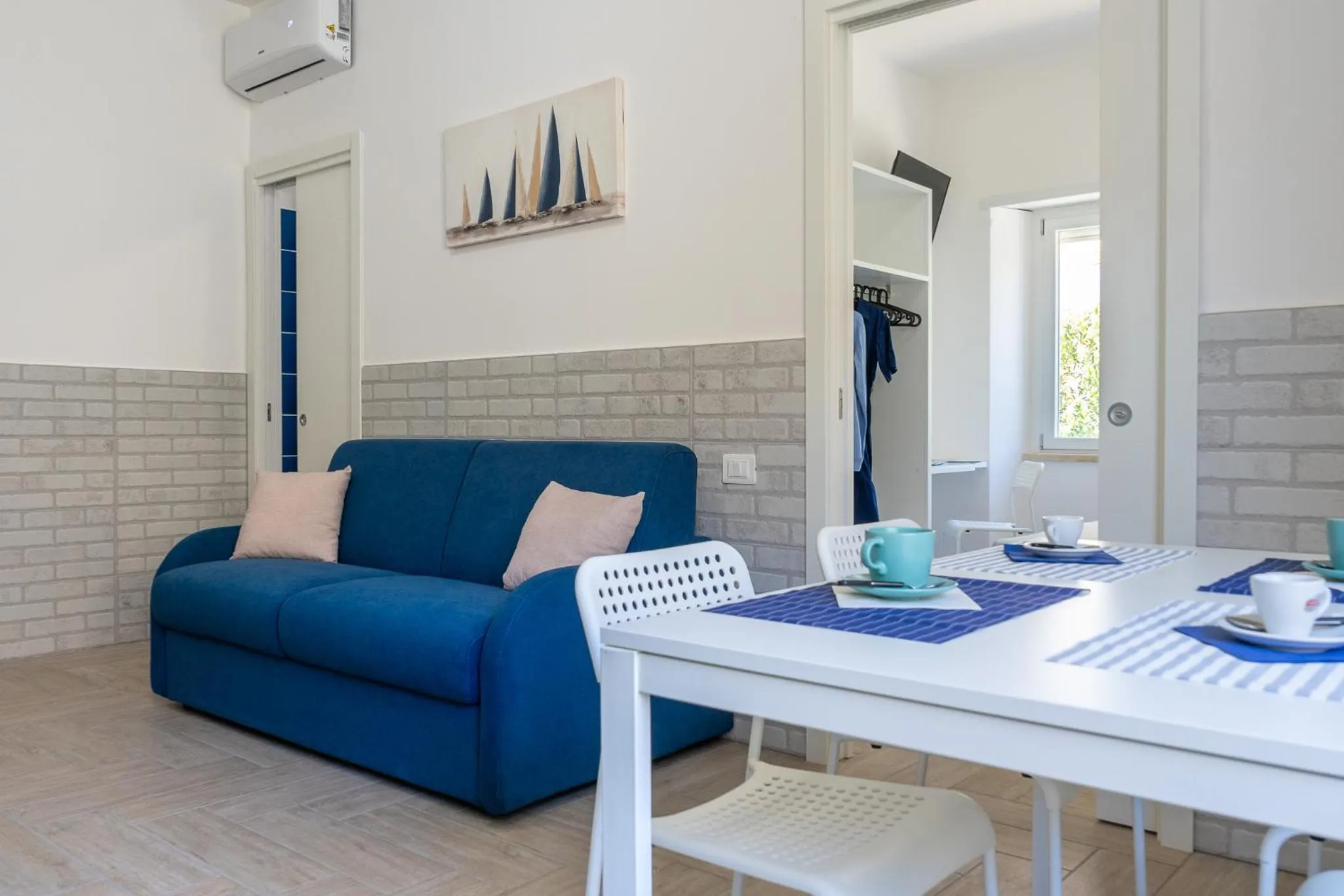 Seating area in B&B Sperlonga