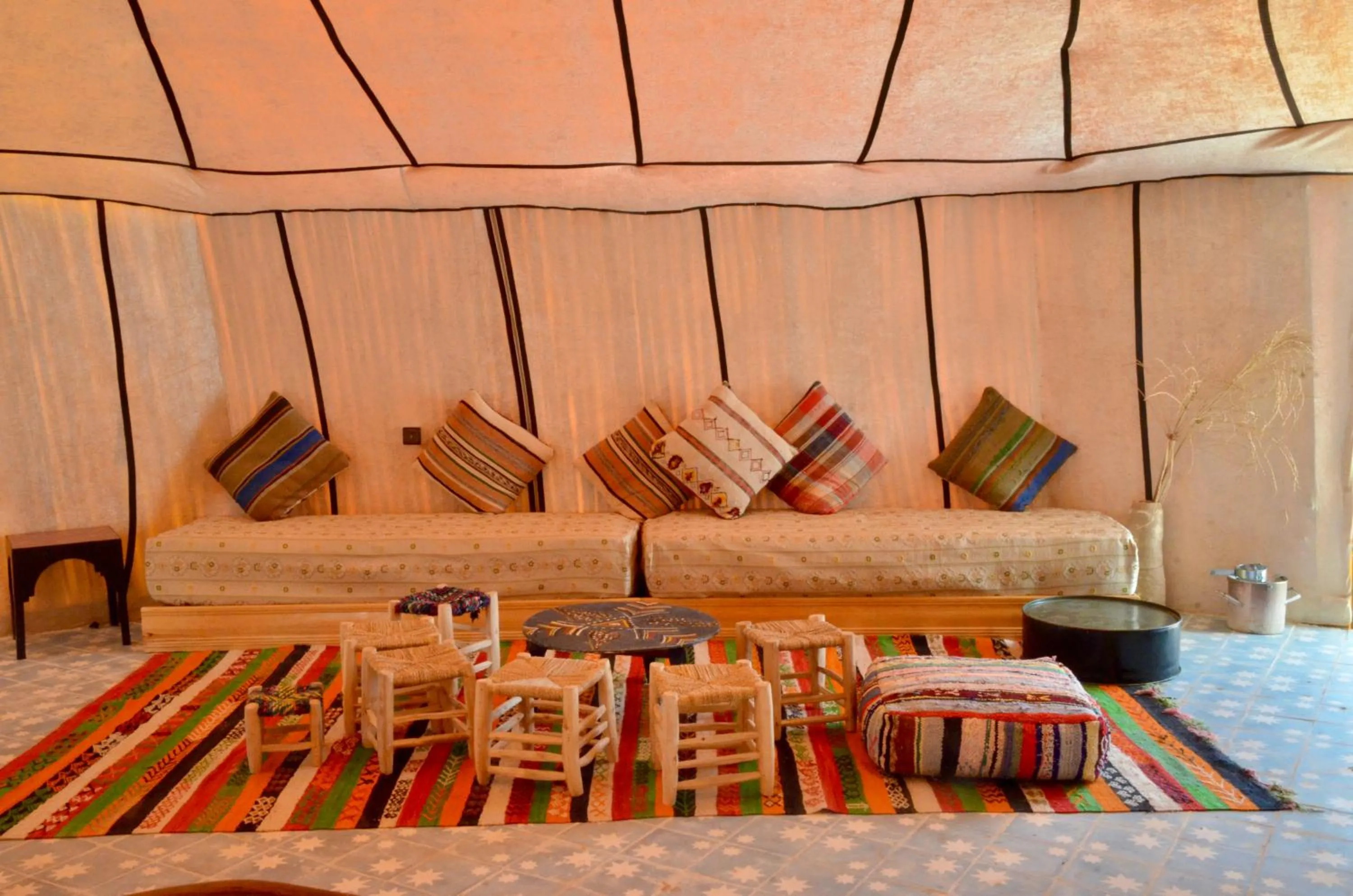 Living room, Bed in Jardin Kotori Luxury Camp
