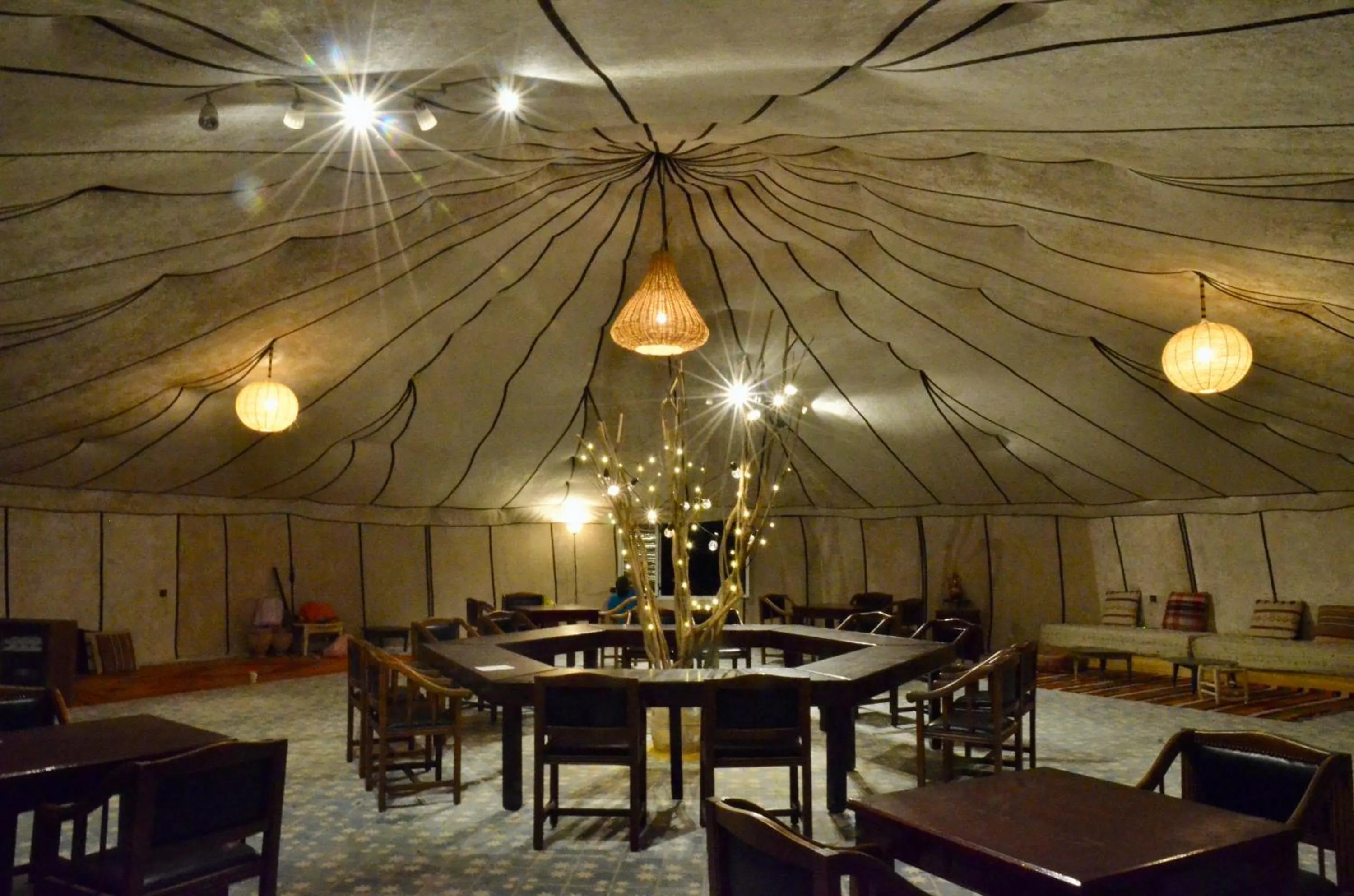 Restaurant/places to eat in Jardin Kotori Luxury Camp