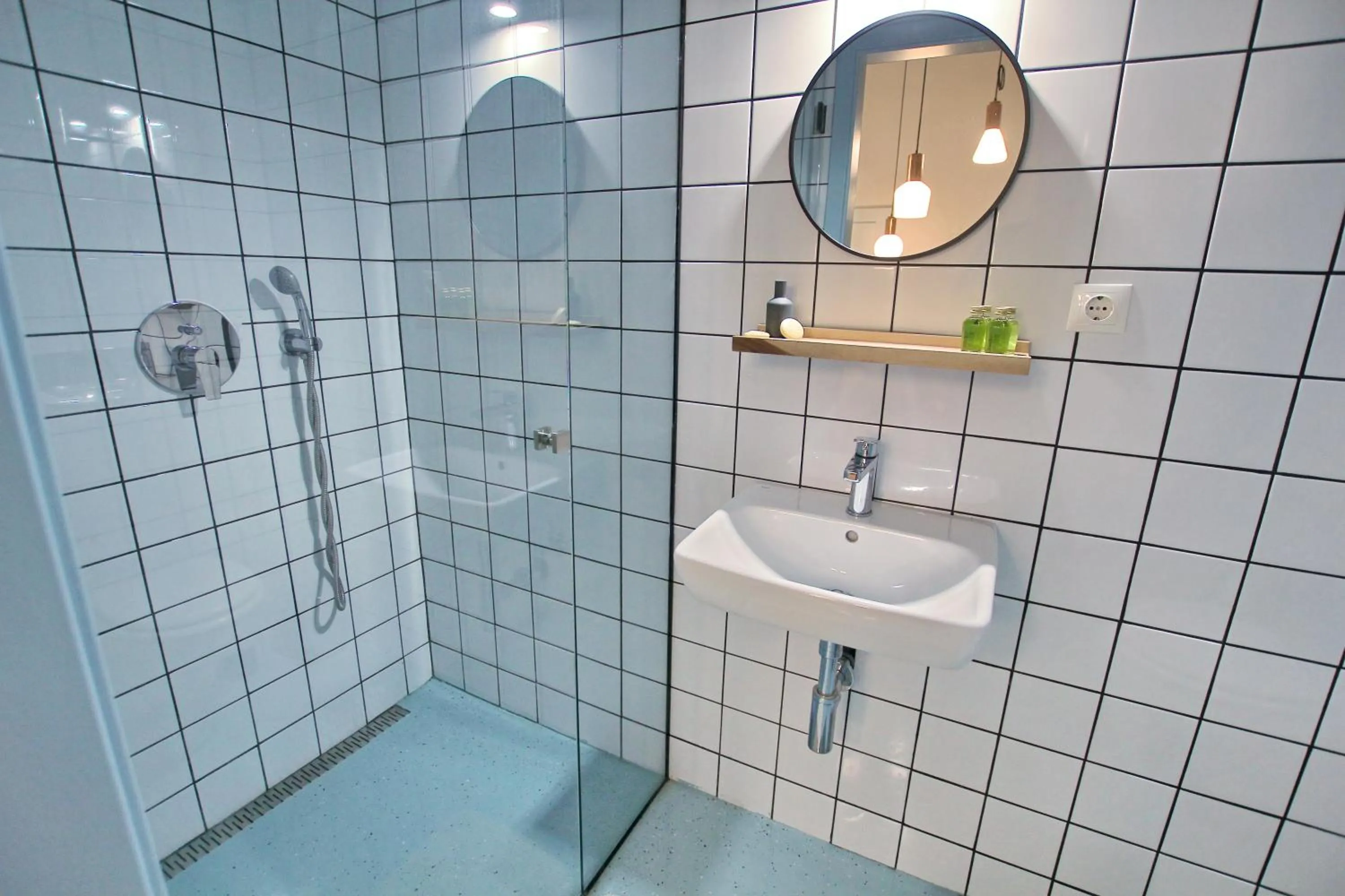 Bathroom in Gellerico Apartments Deák Square
