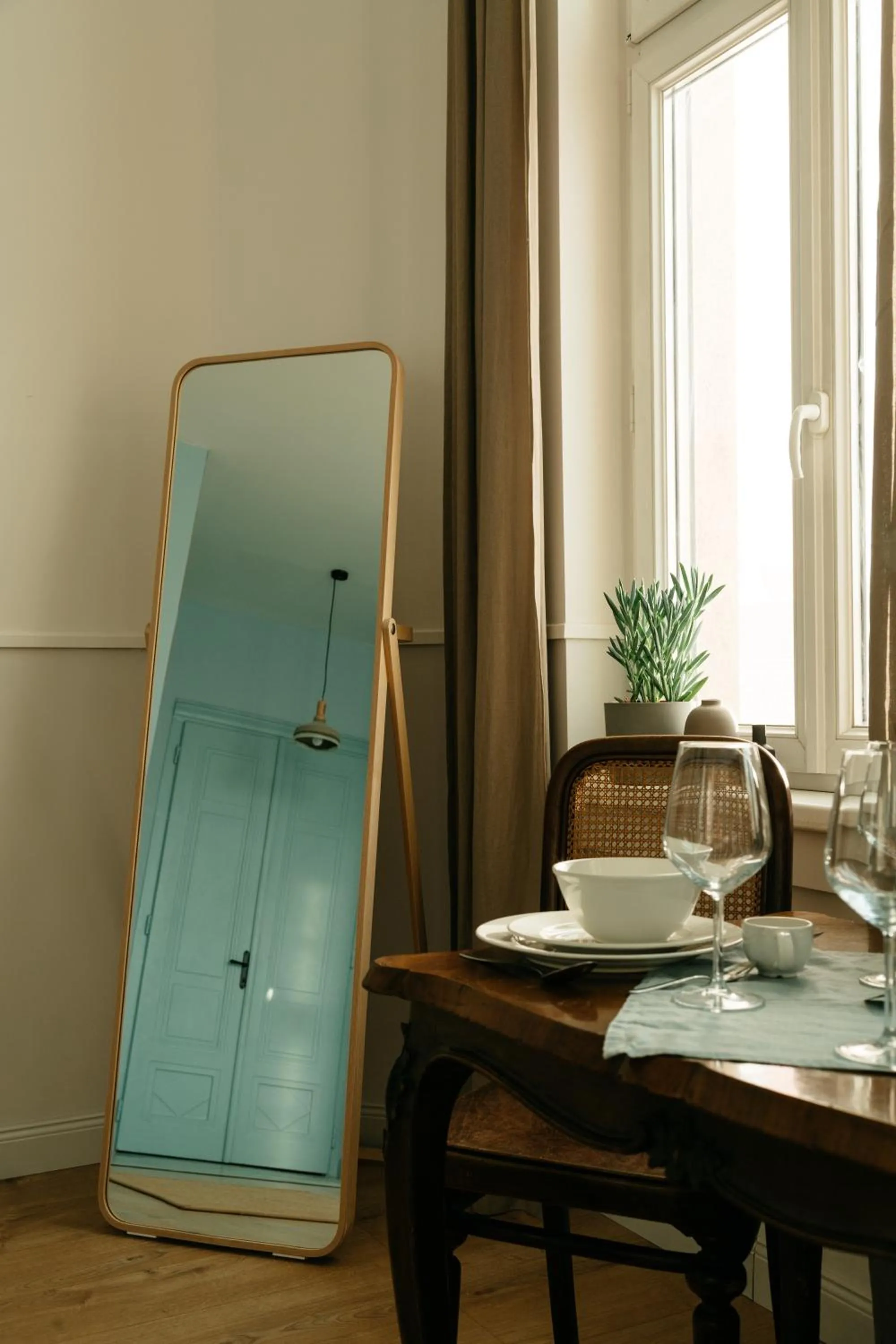 Dining area in Gellerico Apartments Deák Square