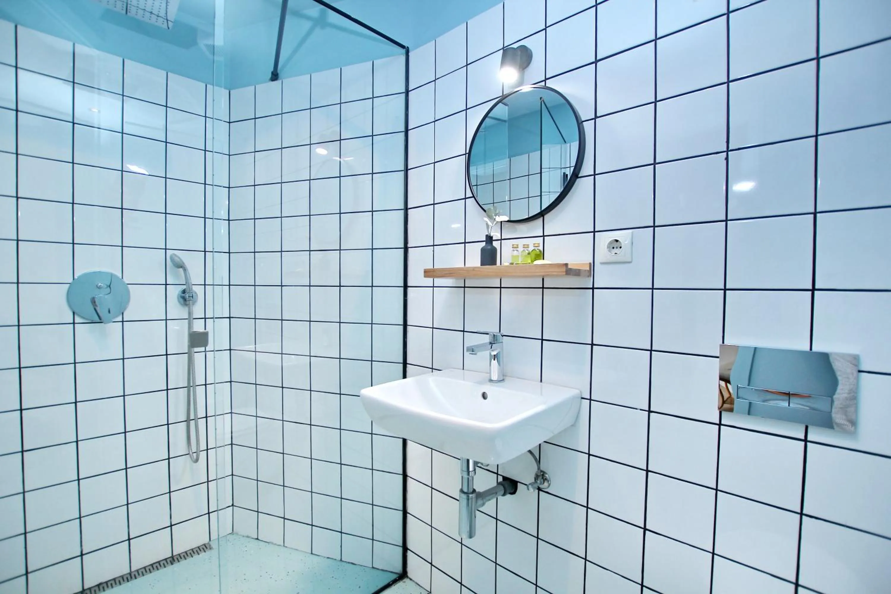 Bathroom in Gellerico Apartments Deák Square