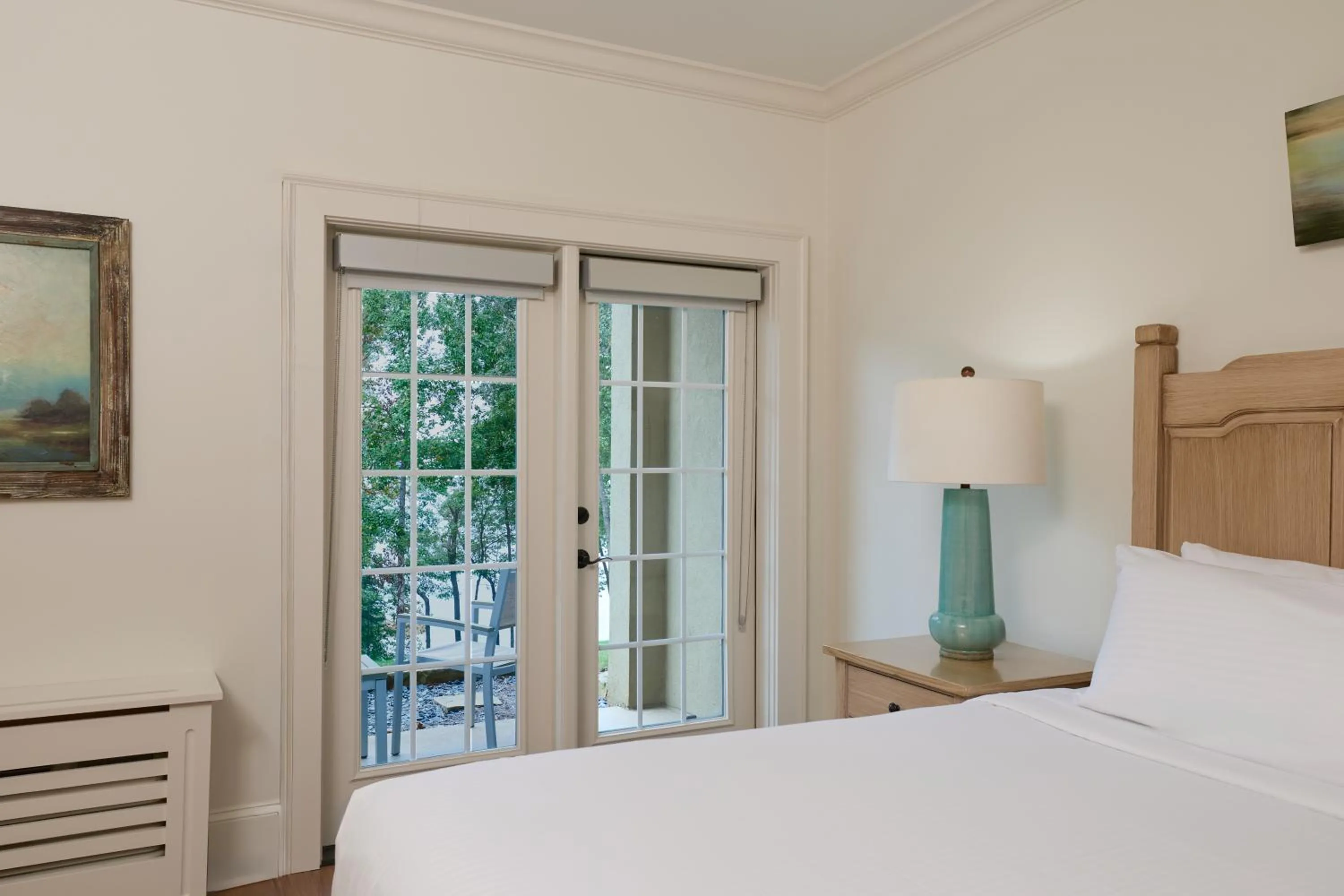 Bedroom, Bed in Lanier Islands Legacy Lodge
