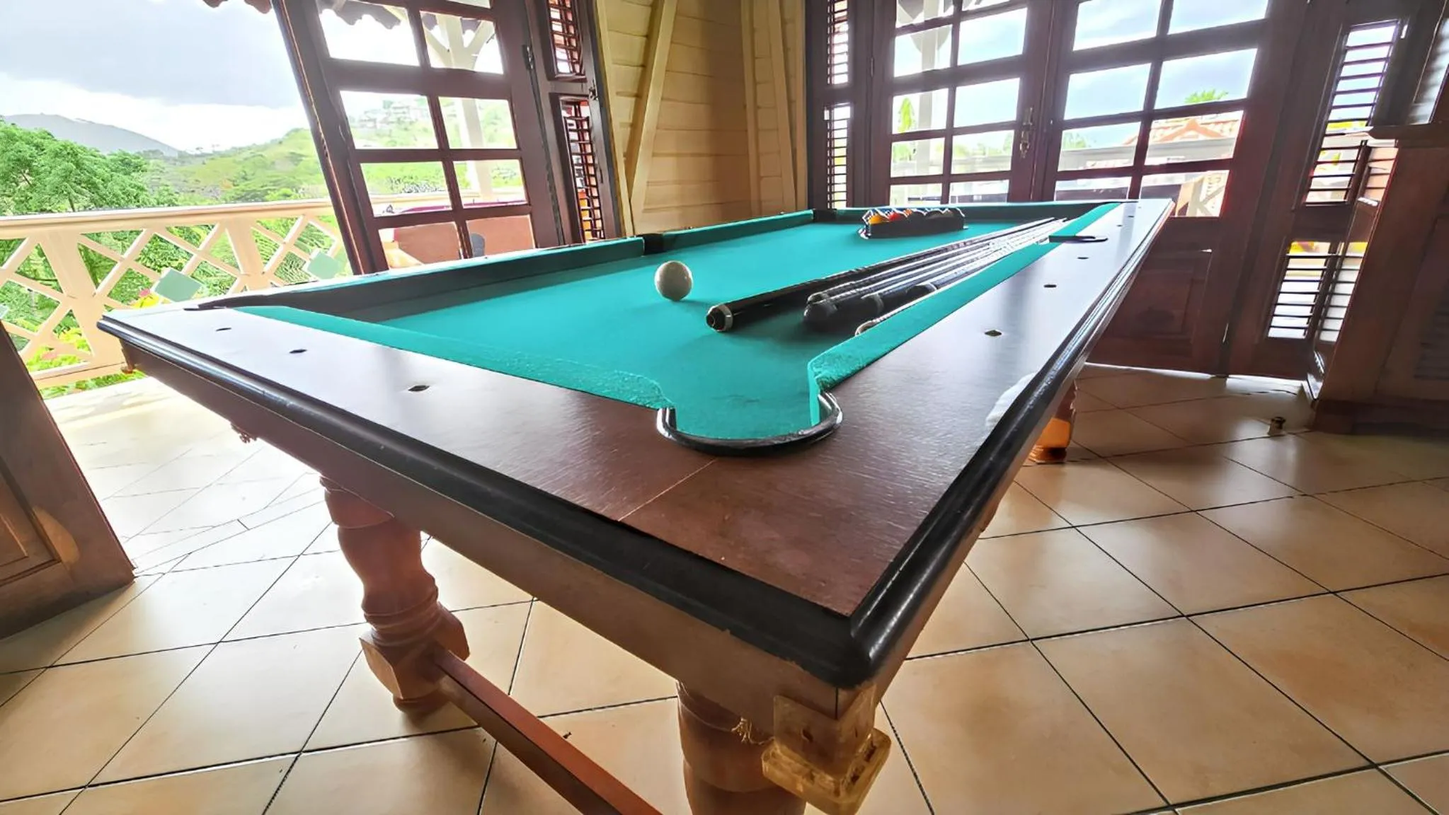 Appartement spacieux aux Trois-Îlets avec piscine partagée