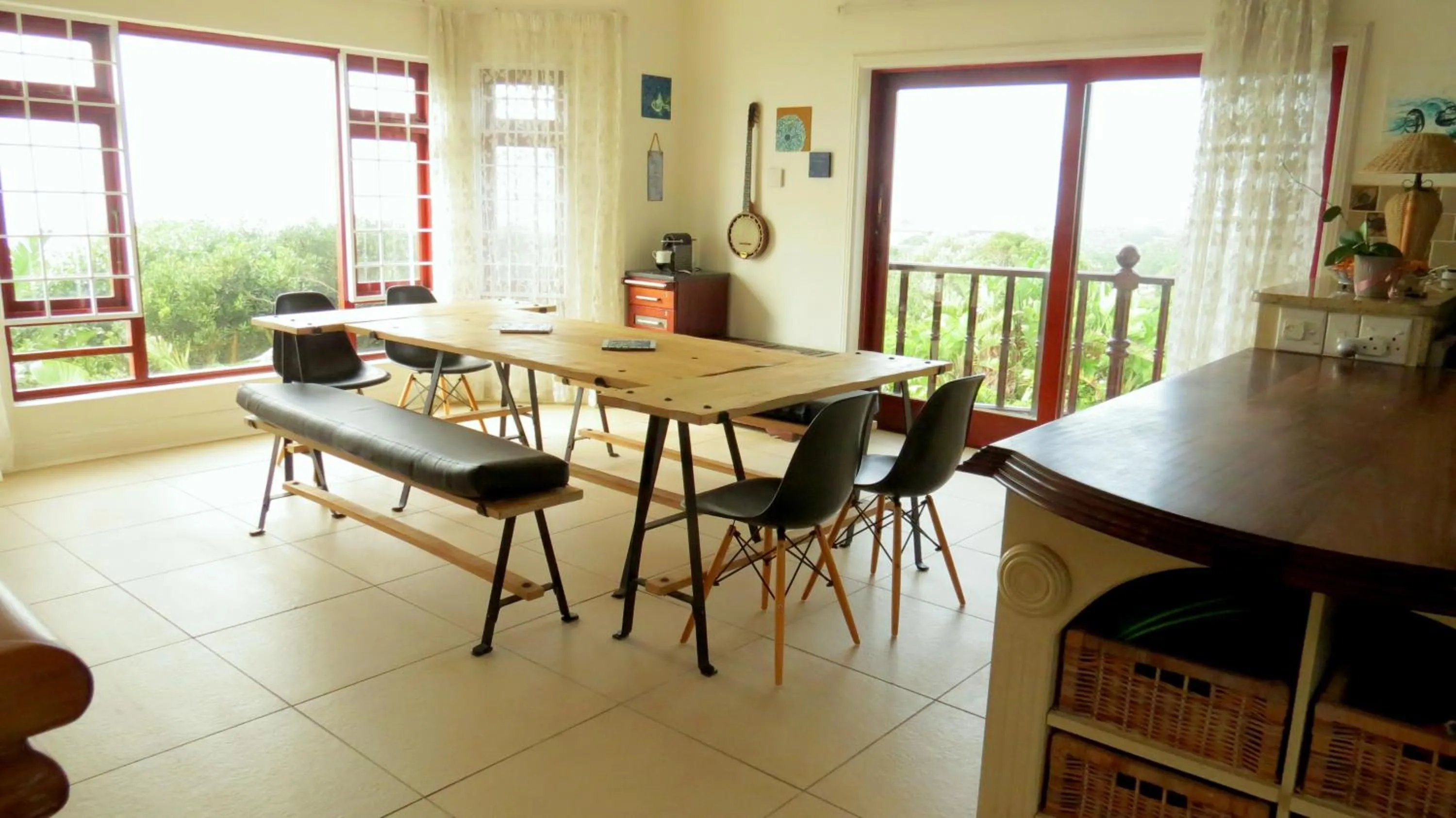 Dining area in The View
