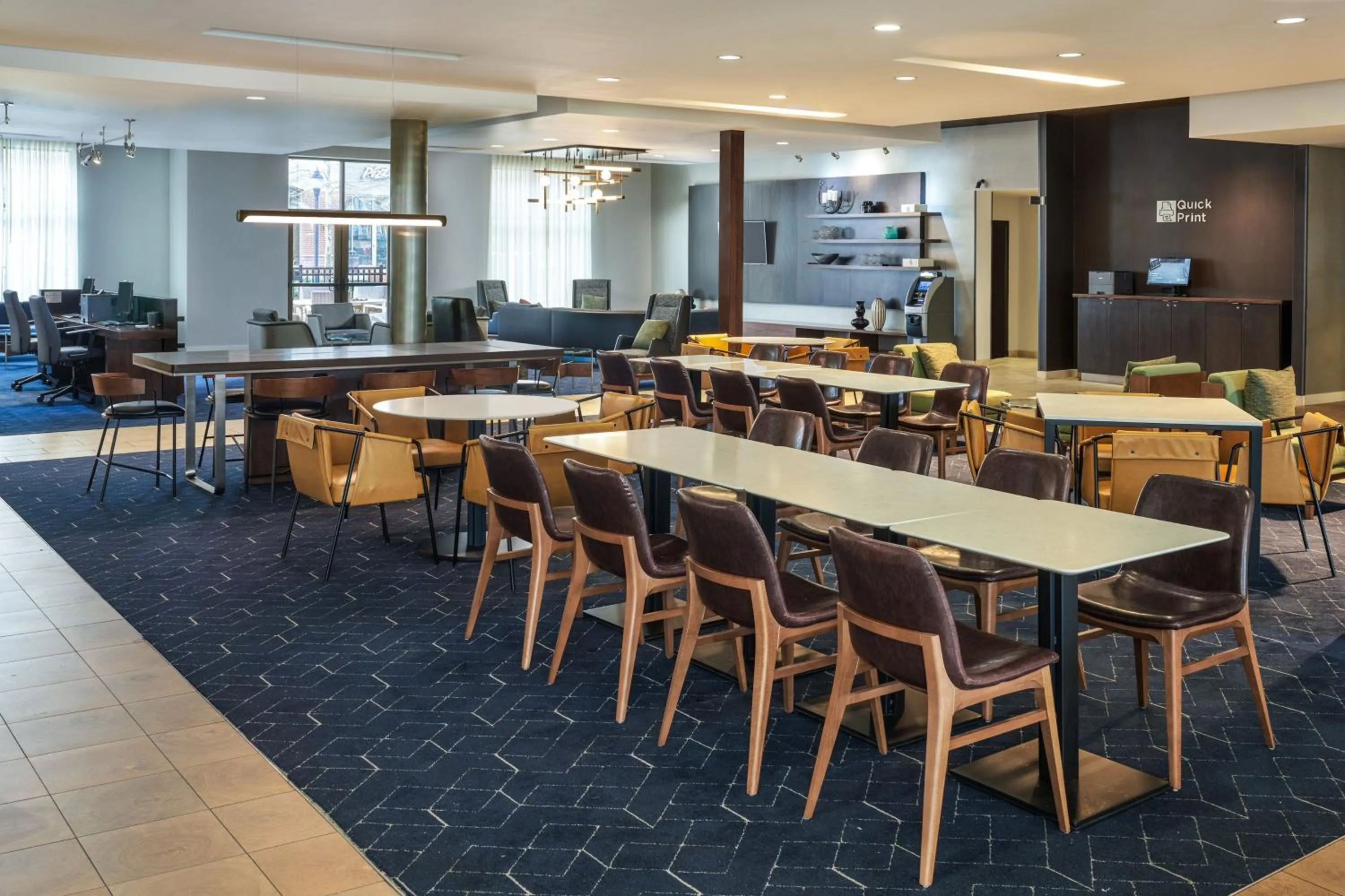 Restaurant/places to eat in Courtyard by Marriott Glassboro Rowan University