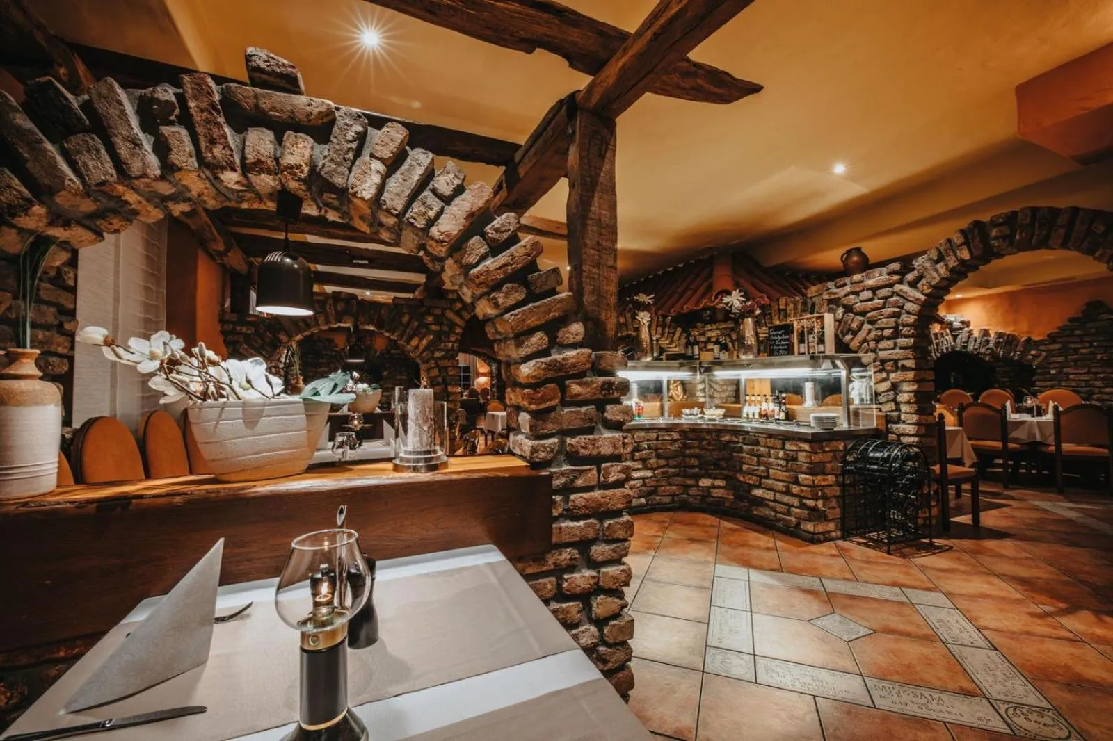 Restaurant/places to eat in Hotel Restaurant Adria Stuben Brühl