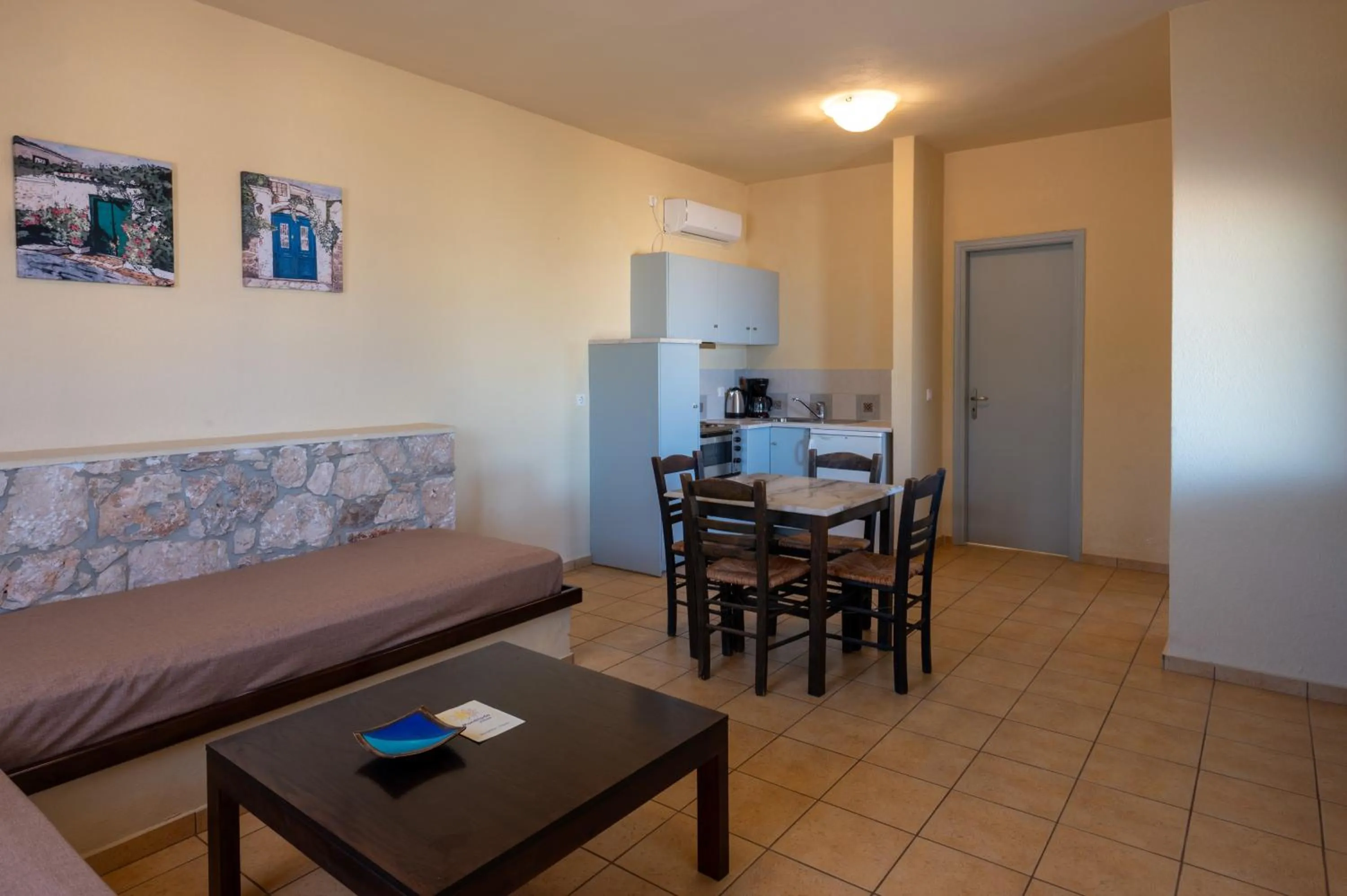 Kitchen or kitchenette in Mandilada Village