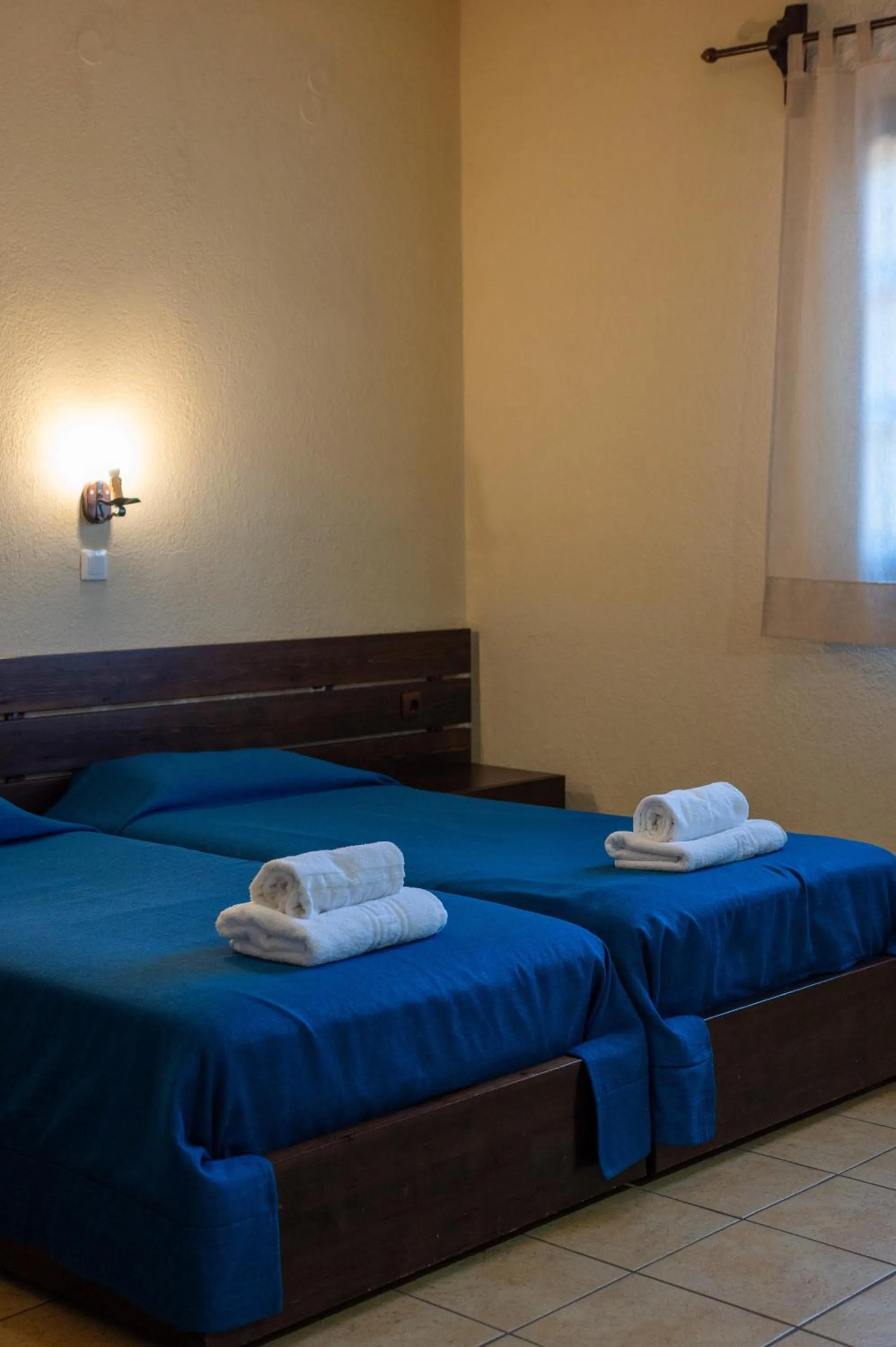 Bedroom, Bed in Mandilada Village