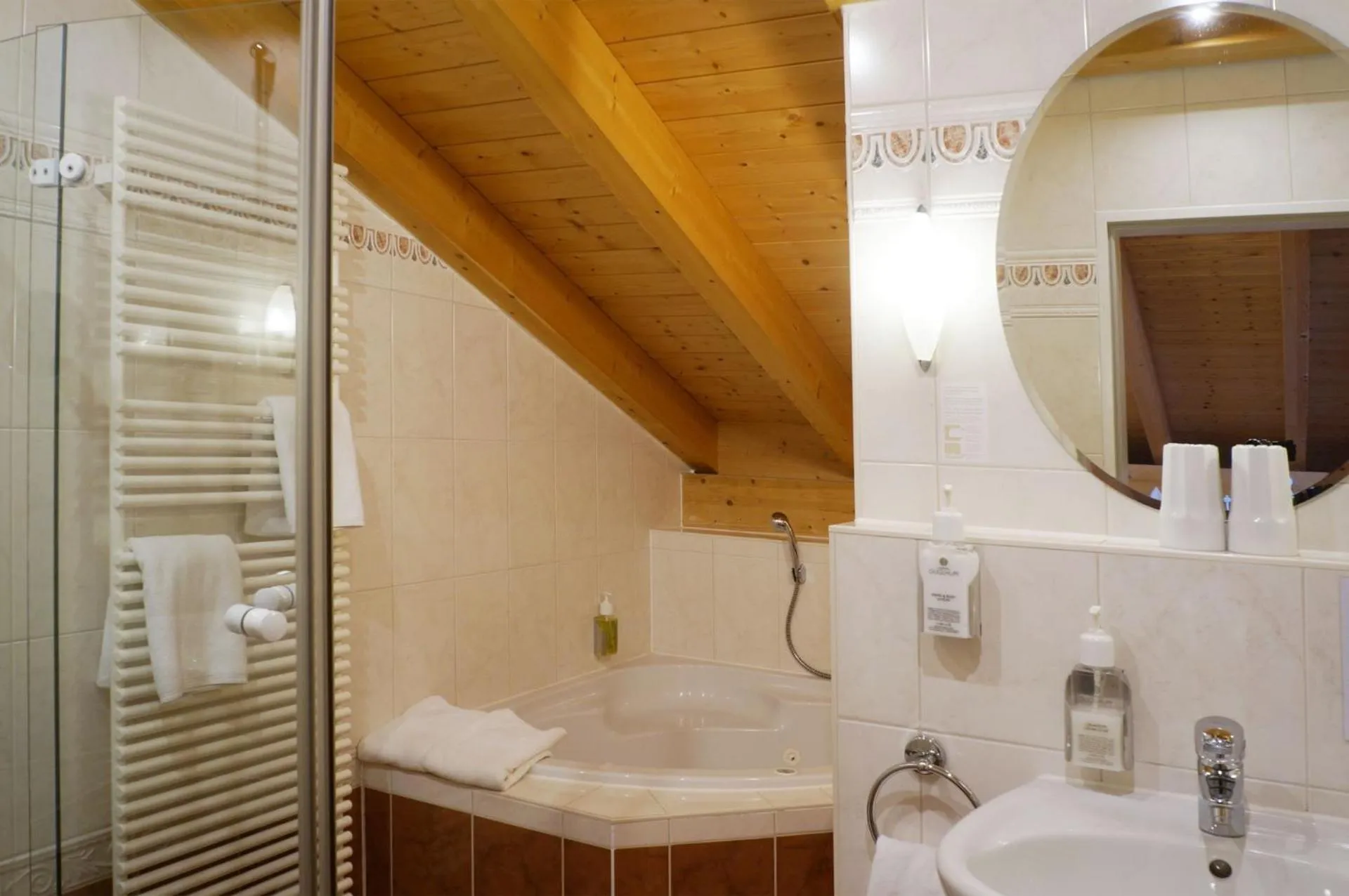 Bathroom in Landhotel Guglhupf