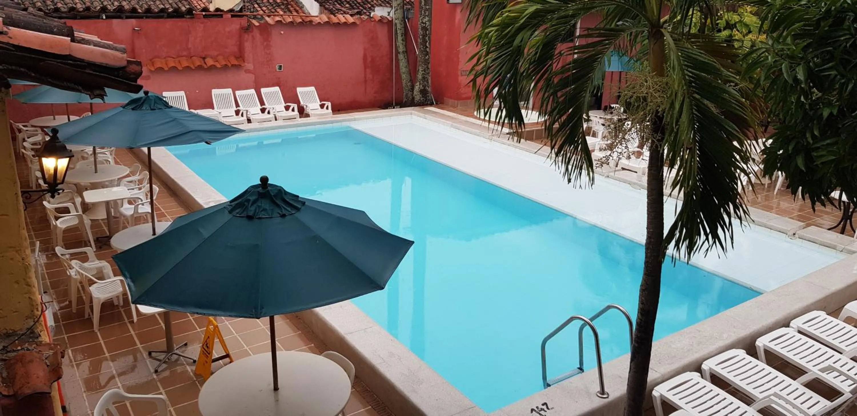 Swimming pool in Casa Hotel Guaracú