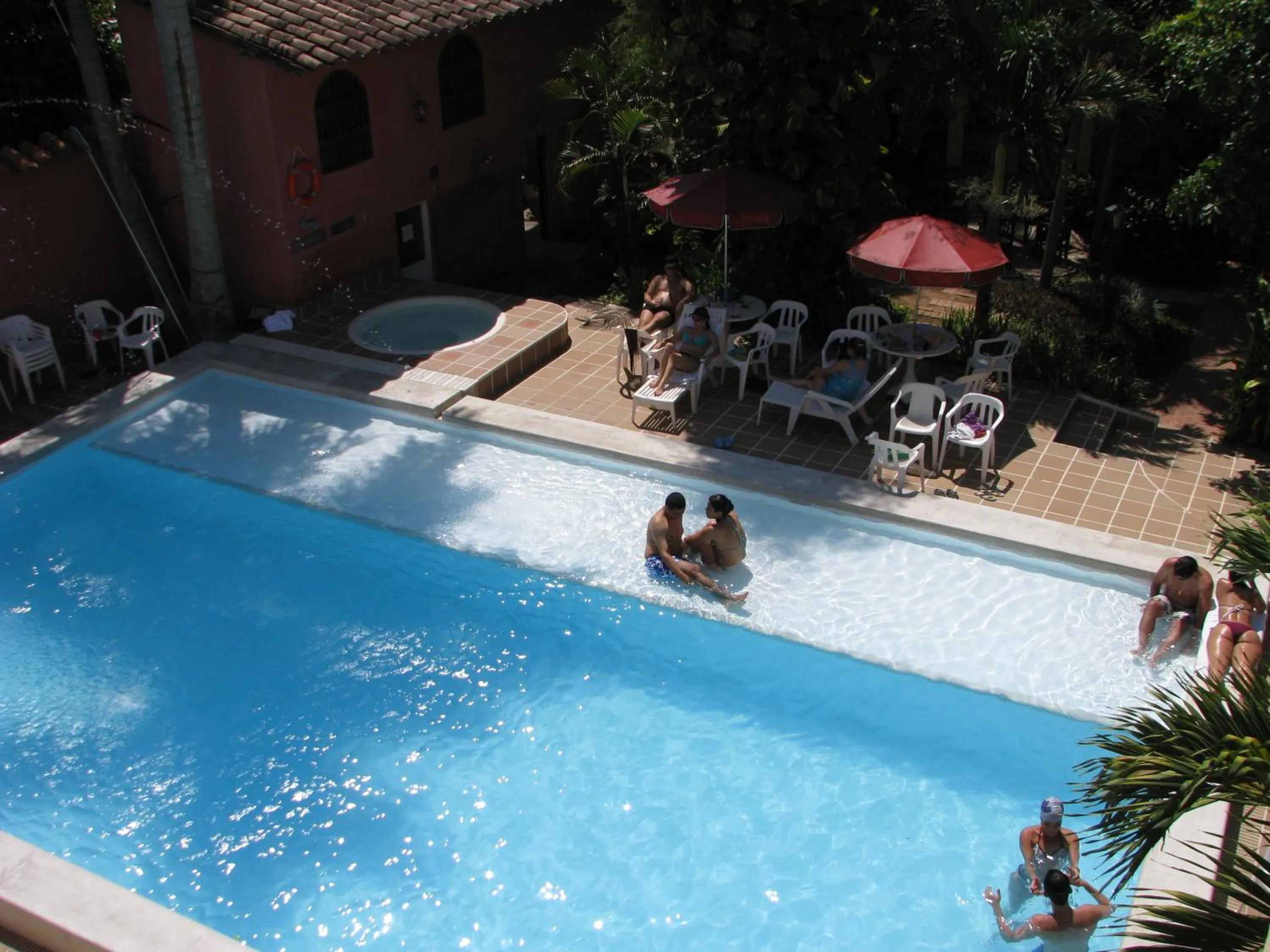 Swimming pool in Casa Hotel Guaracú