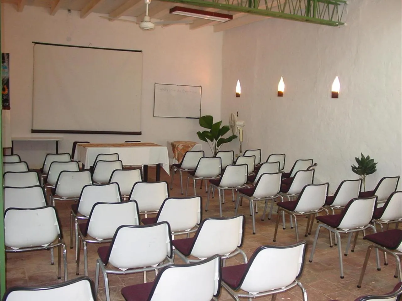 Business facilities in Casa Hotel Guaracú