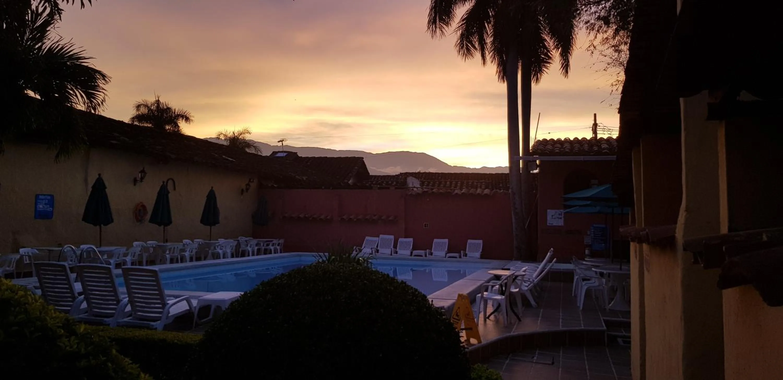 Swimming pool in Casa Hotel Guaracú