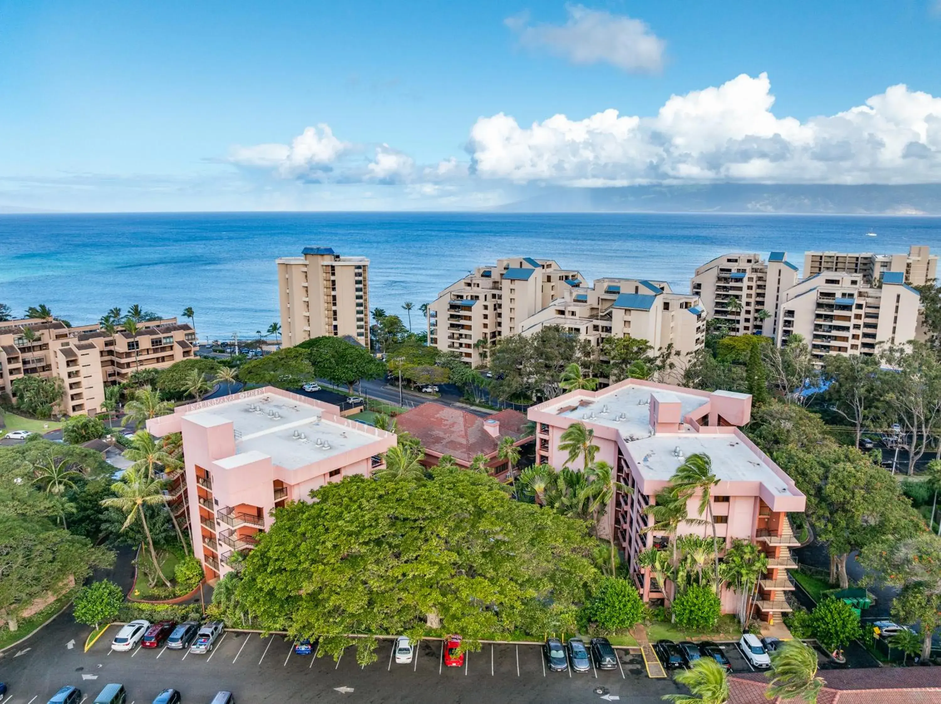 Property building in Kahana Falls Resort Property building in Kahana Falls Resort