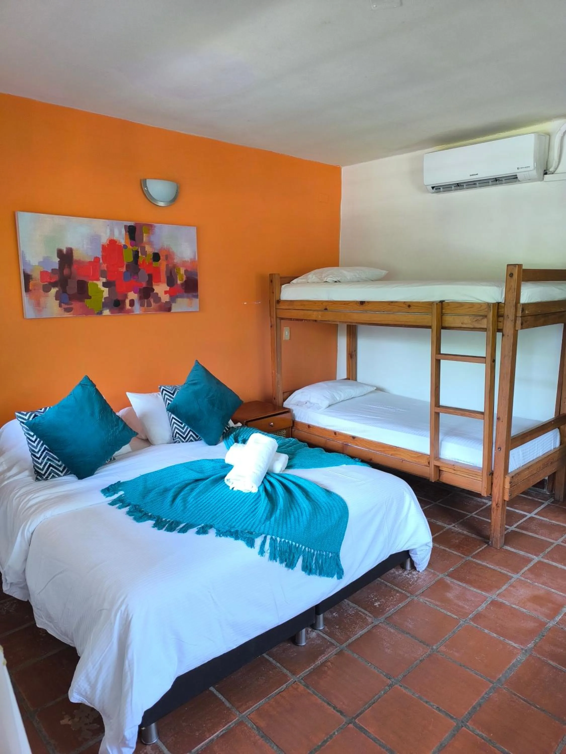 Standard Quadruple Room in Hosteria Guaracú