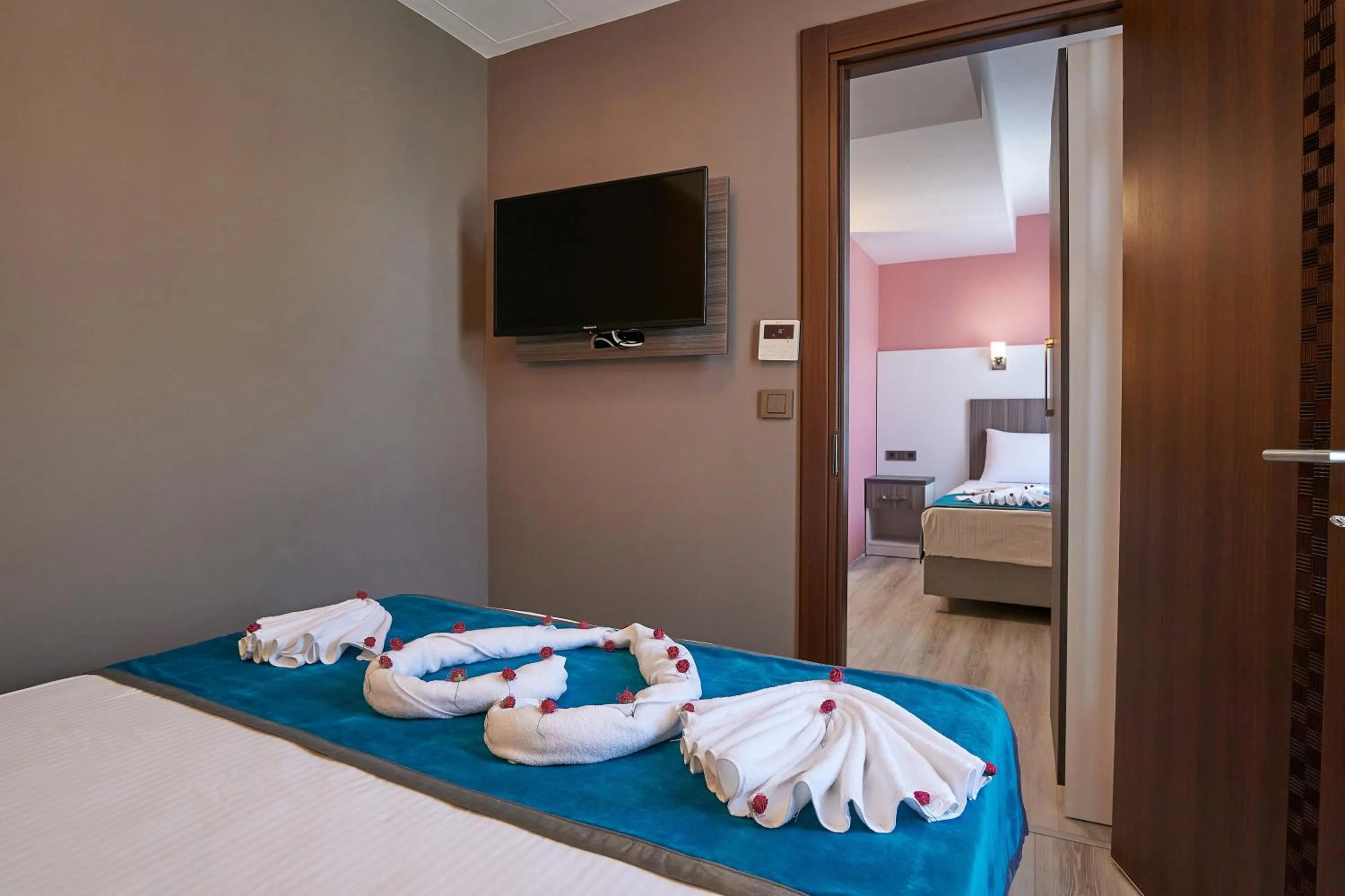 Bed in Renzo Hotel - Special Category