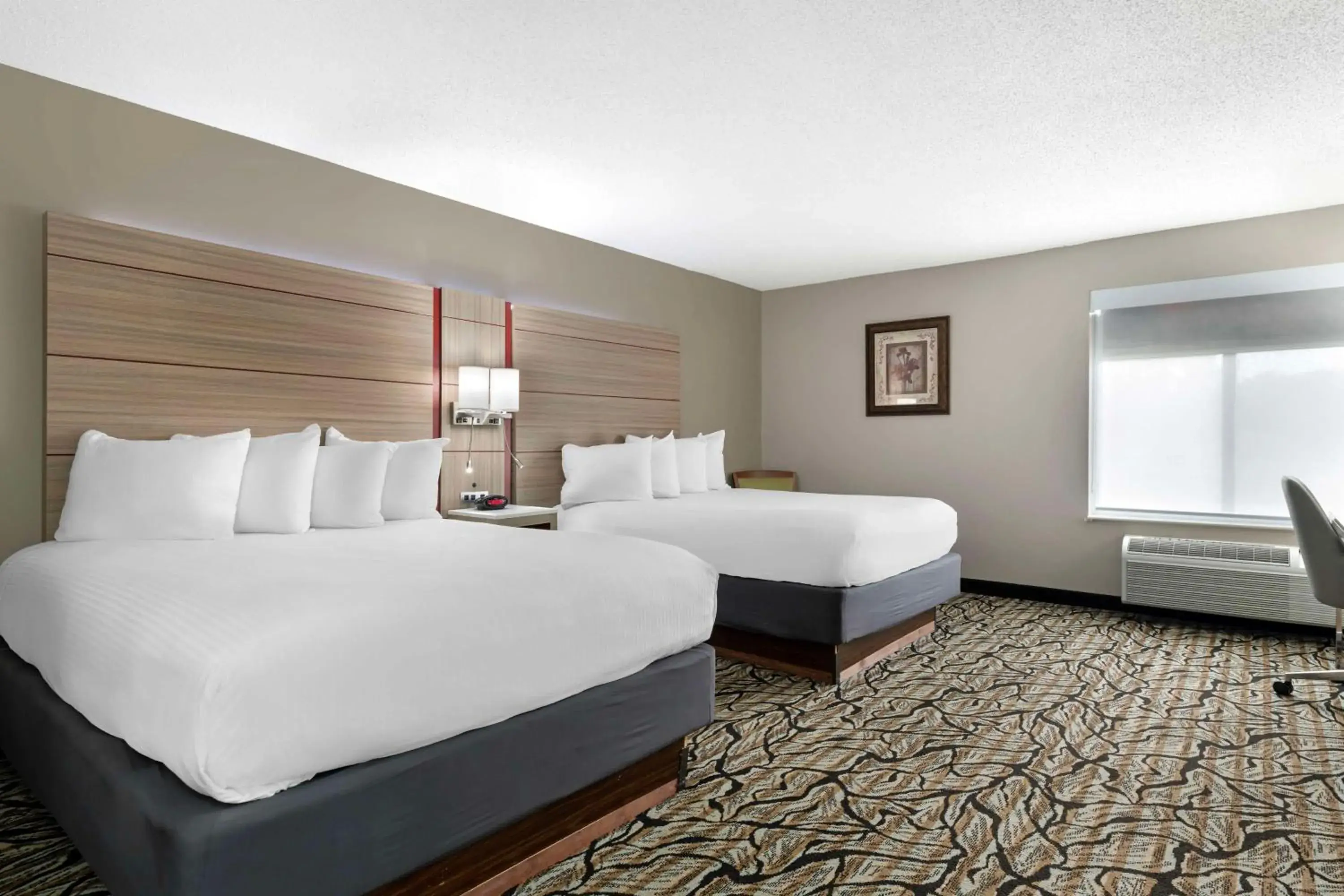 Bedroom, Bed in Best Western Plus Albert Lea I-90/I-35 Hotel Bedroom, Bed in Best Western Plus Albert Lea I-90/I-35 Hotel